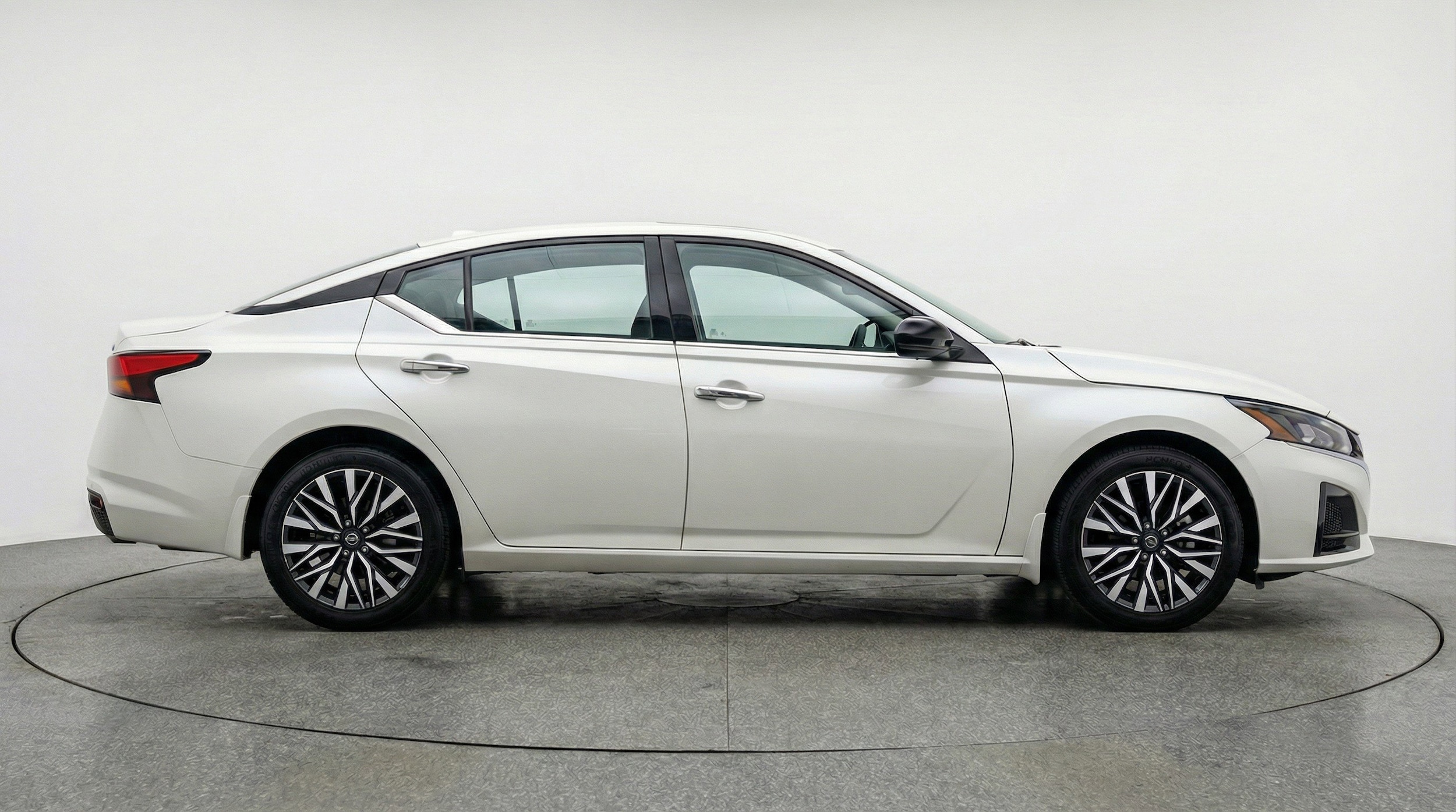 Thumbnail: 2025 Nissan Altima - 11