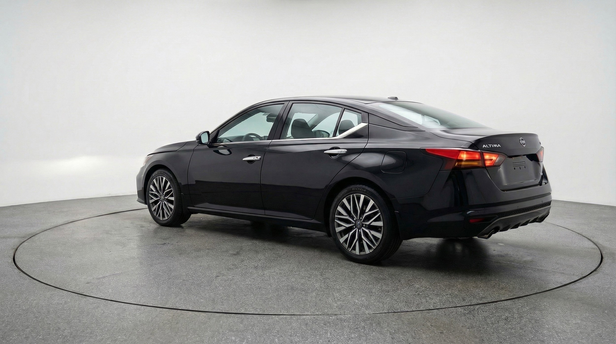 Thumbnail: 2025 Nissan Altima - 6