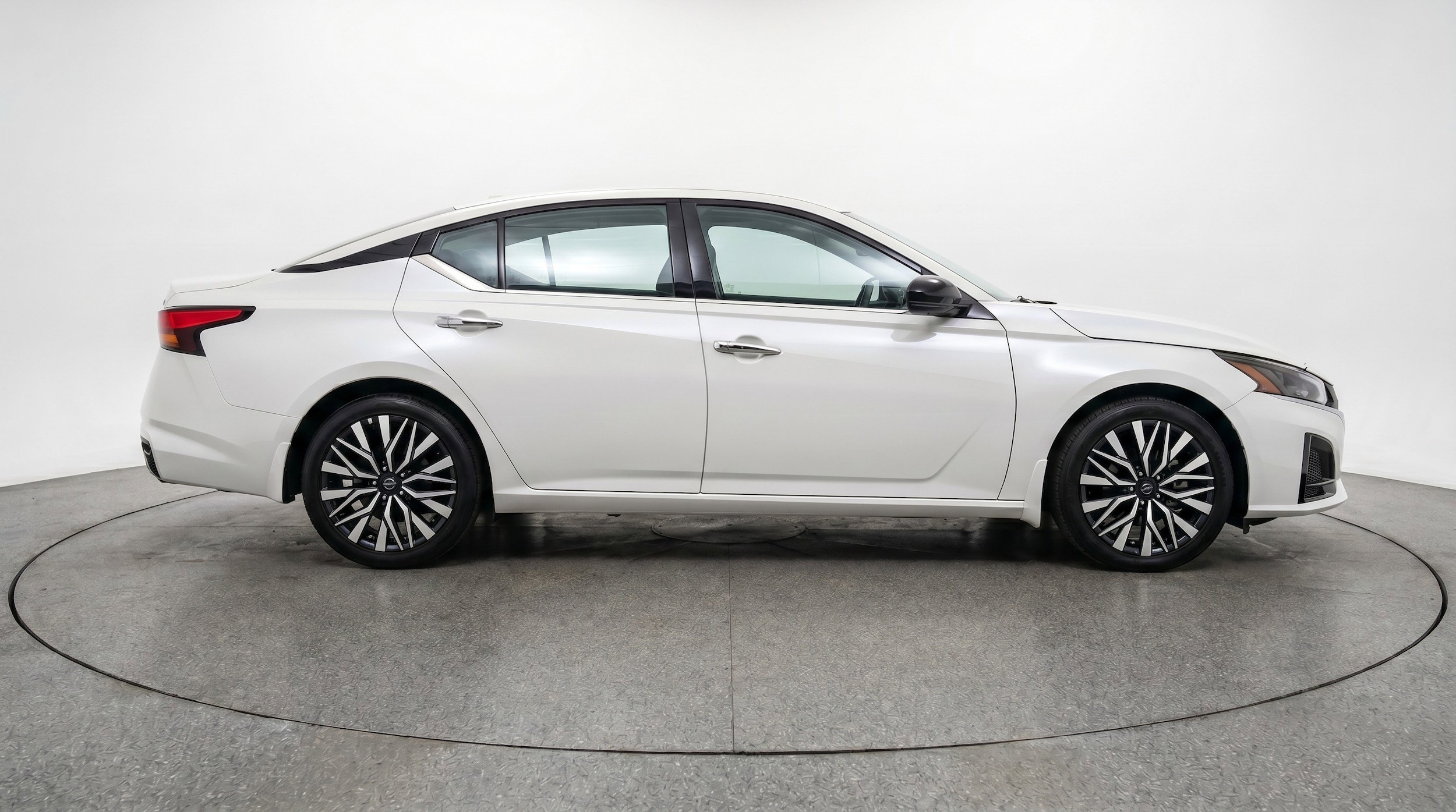 Thumbnail: 2025 Nissan Altima - 11
