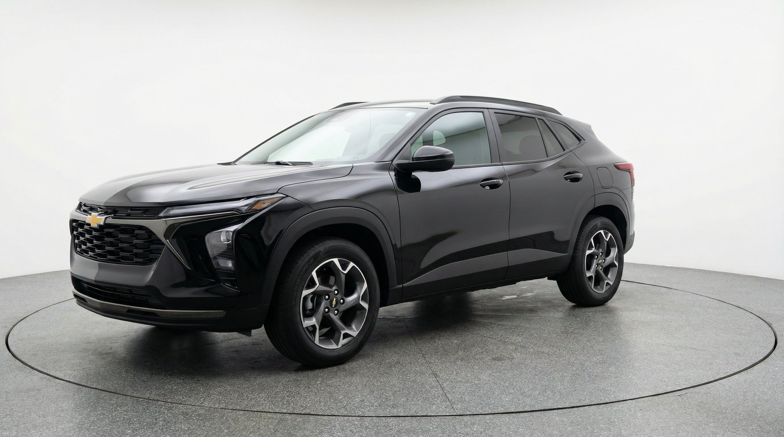 Thumbnail: 2025 Chevrolet Trax - 3