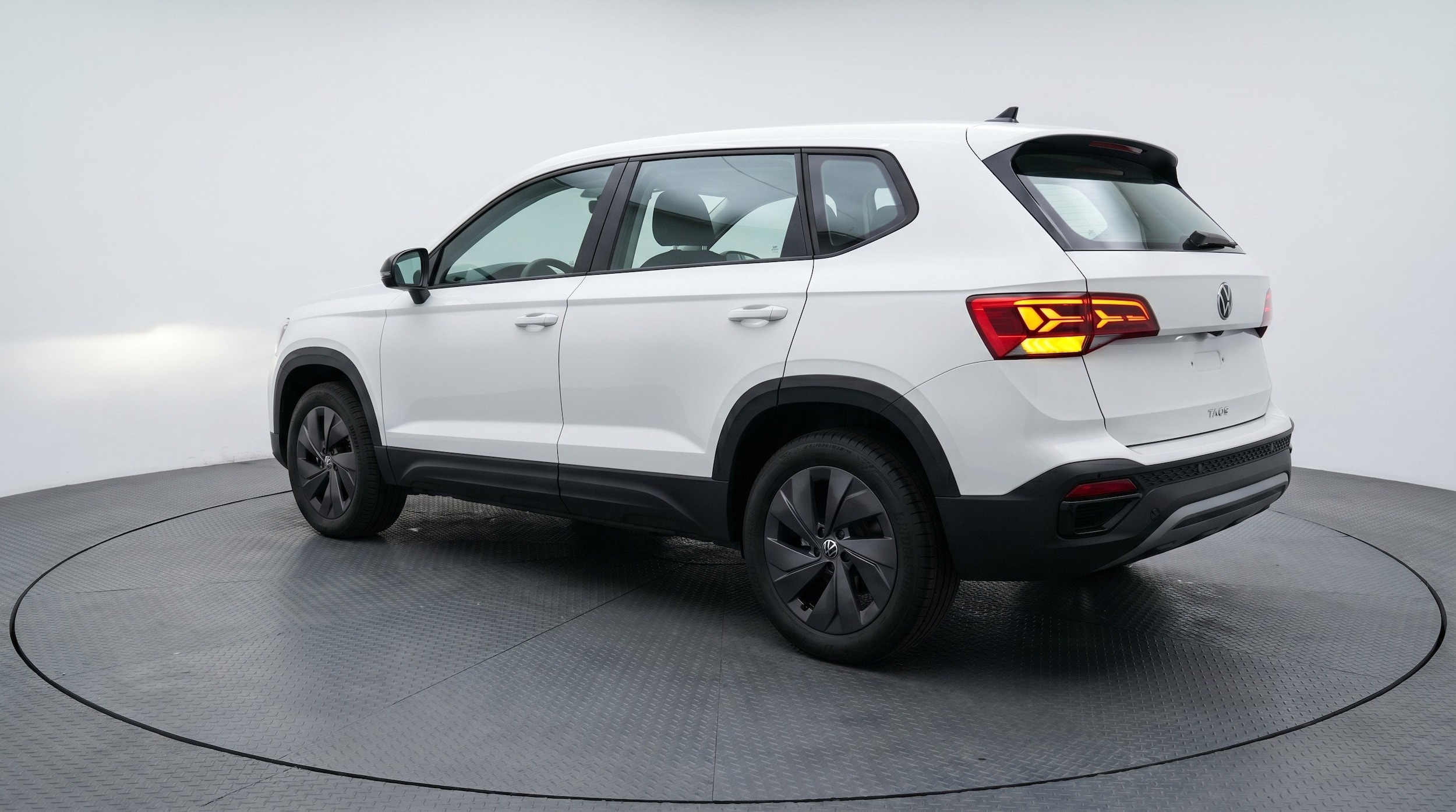 Thumbnail: 2026 Volkswagen Taos - 6