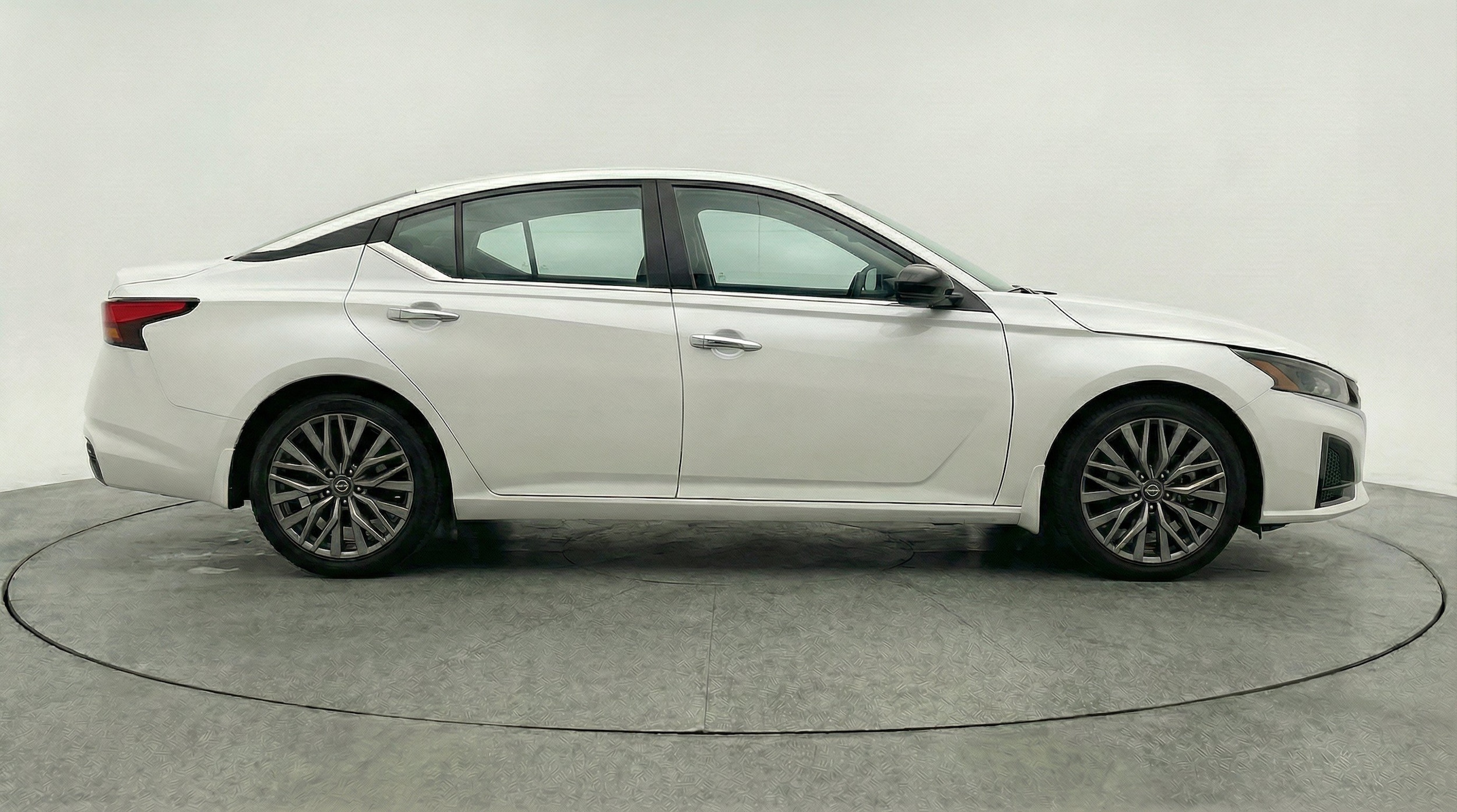 Thumbnail: 2025 Nissan Altima - 11