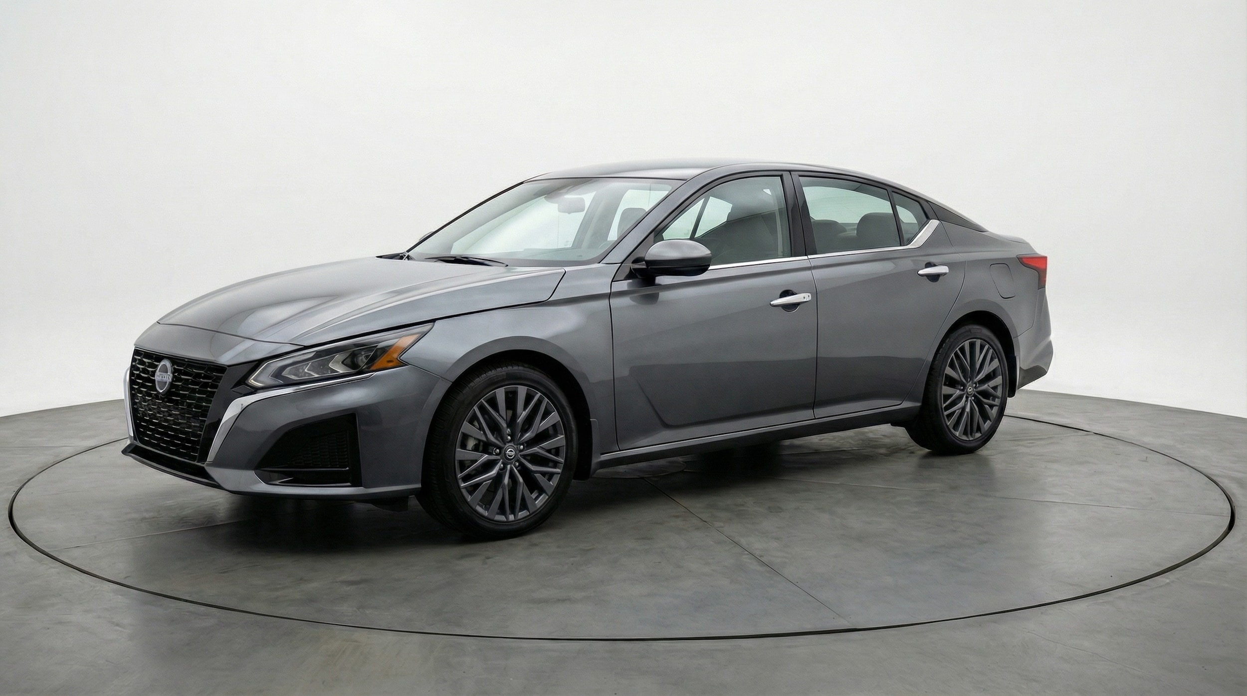 Thumbnail: 2025 Nissan Altima - 3