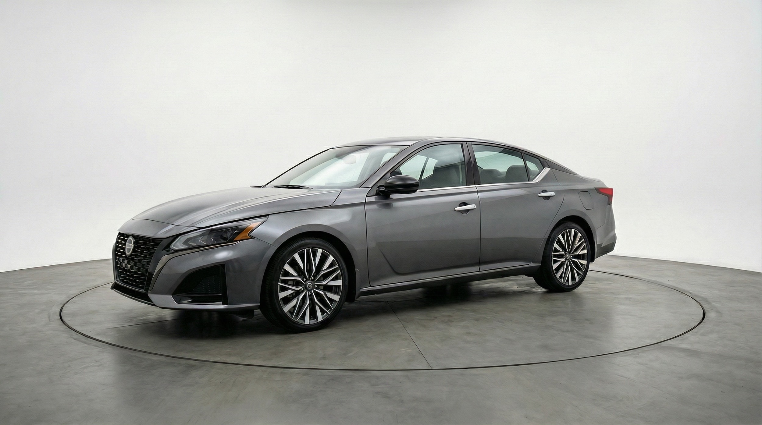 Thumbnail: 2025 Nissan Altima - 3