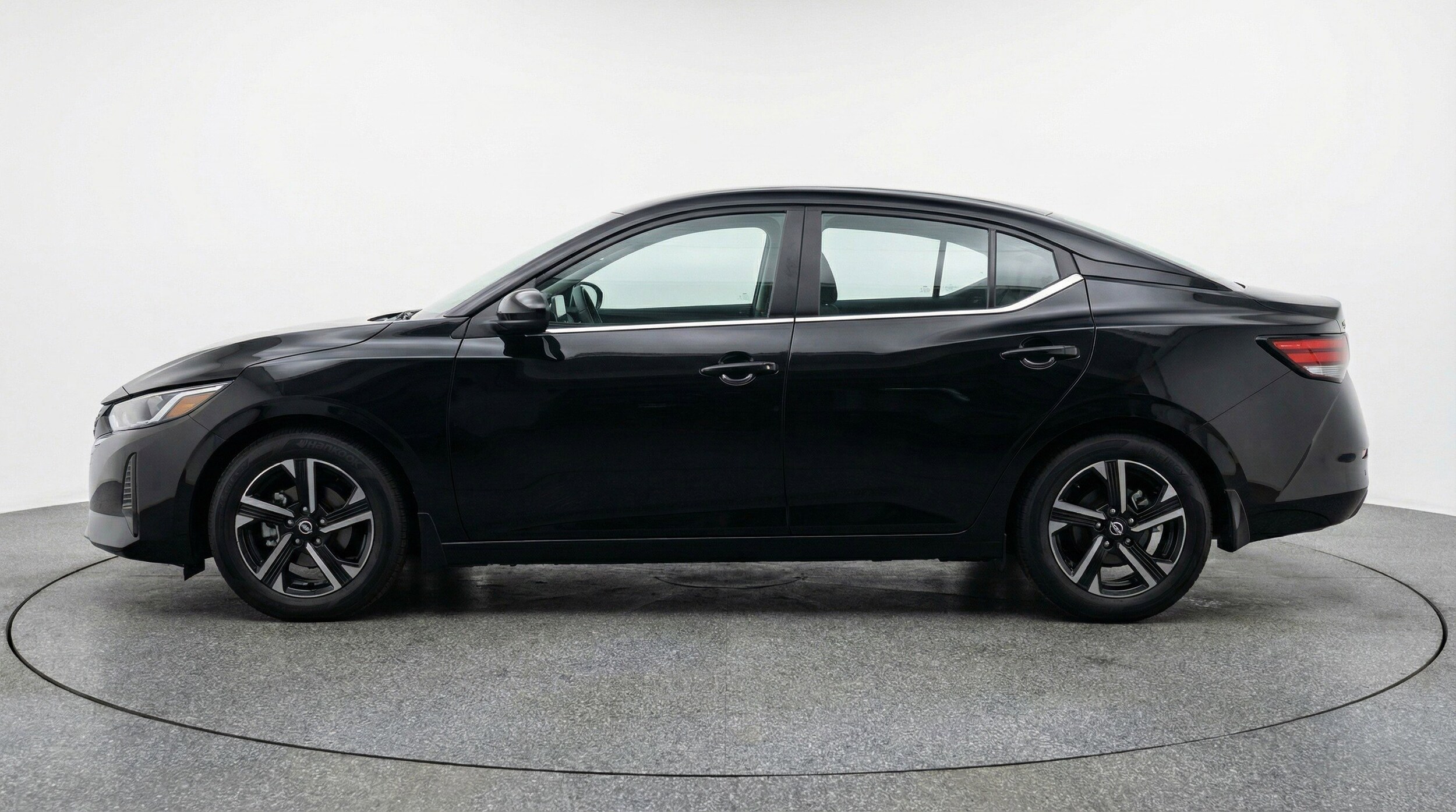Thumbnail: 2025 Nissan Sentra - 5
