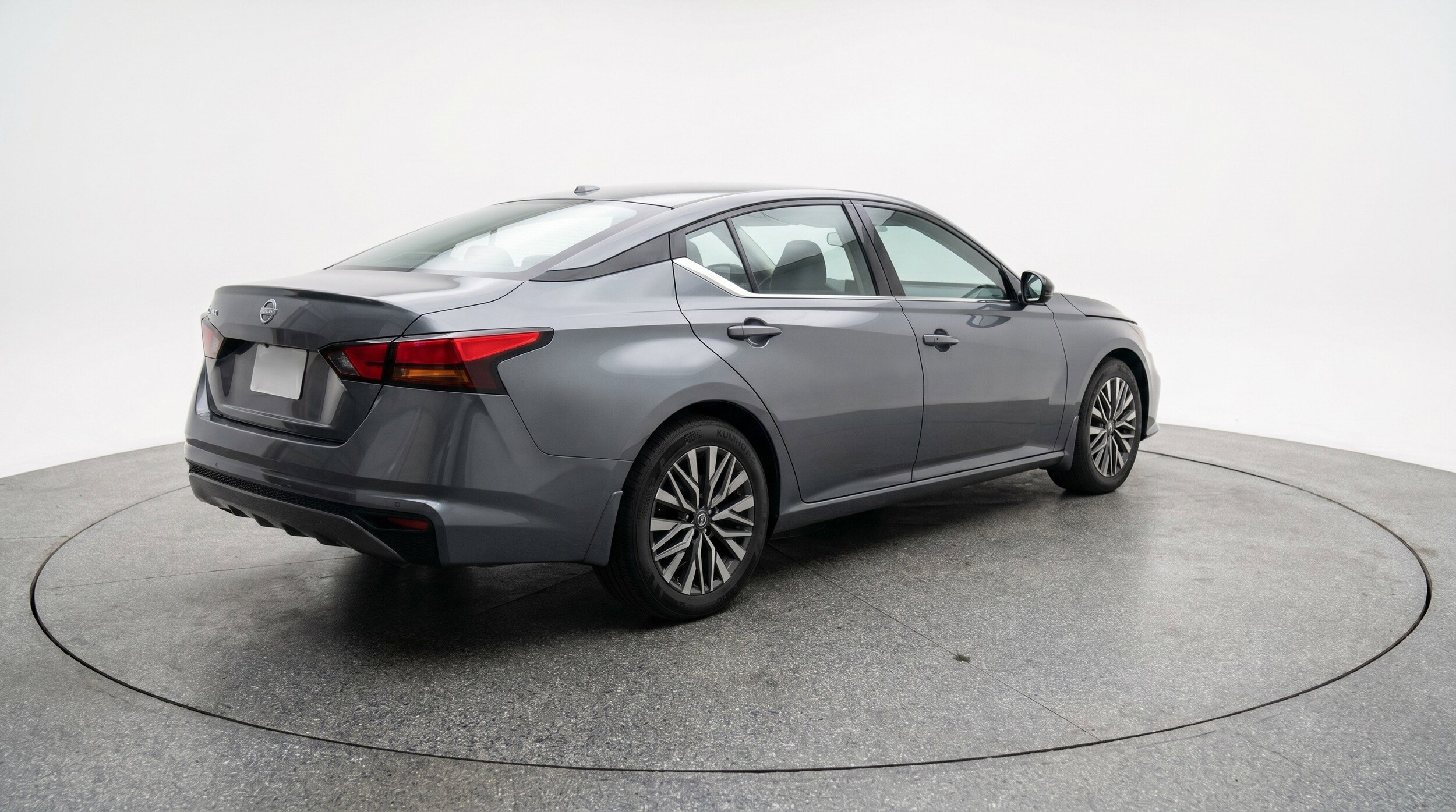 Thumbnail: 2025 Nissan Altima - 9