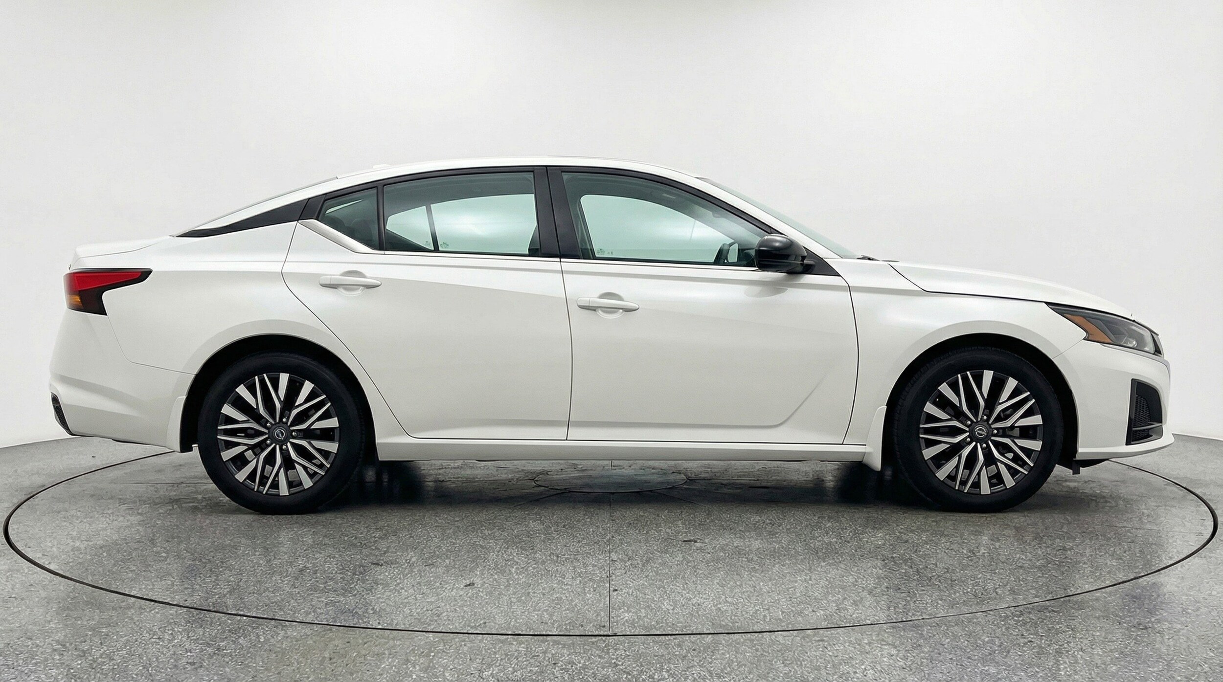 Thumbnail: 2025 Nissan Altima - 11