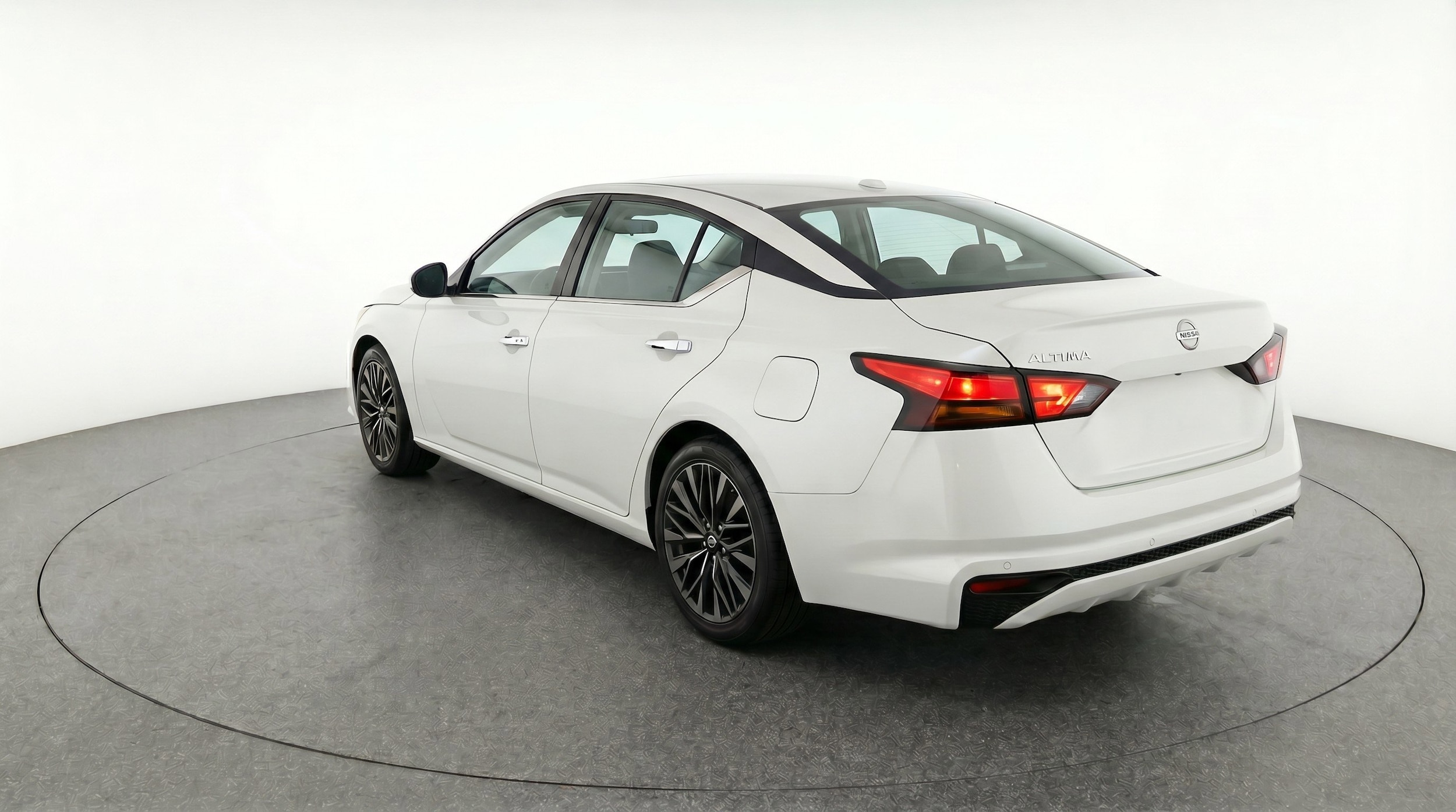 Thumbnail: 2025 Nissan Altima - 6