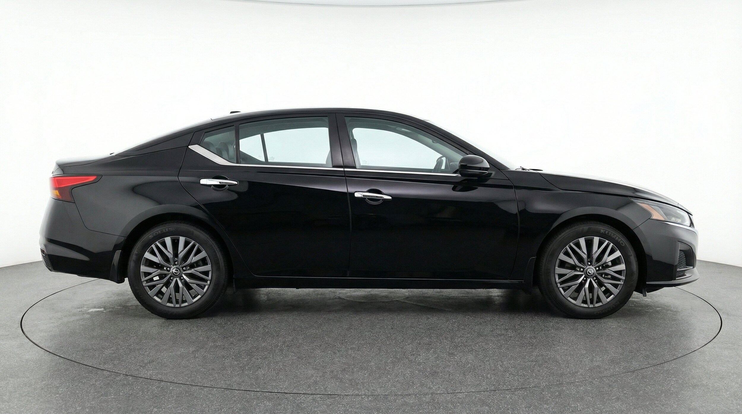 Thumbnail: 2025 Nissan Altima - 11