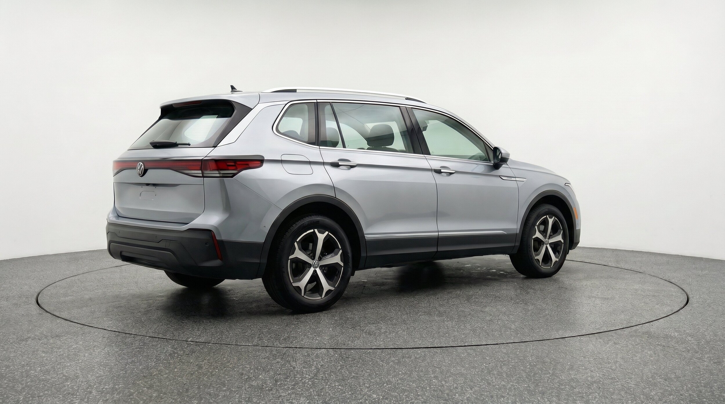 Thumbnail: 2026 Volkswagen Tiguan - 9