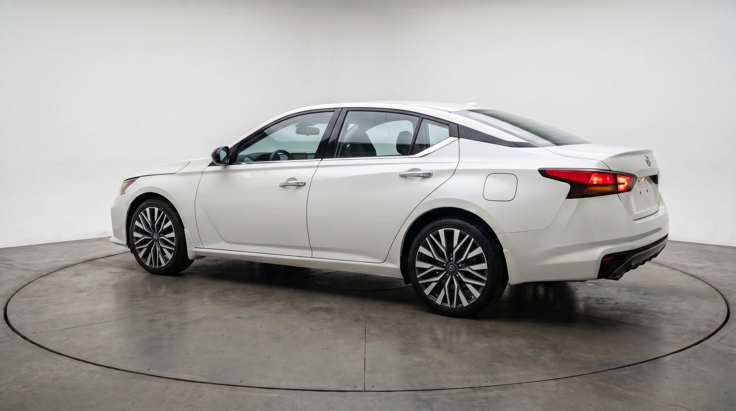 Thumbnail: 2025 Nissan Altima - 6