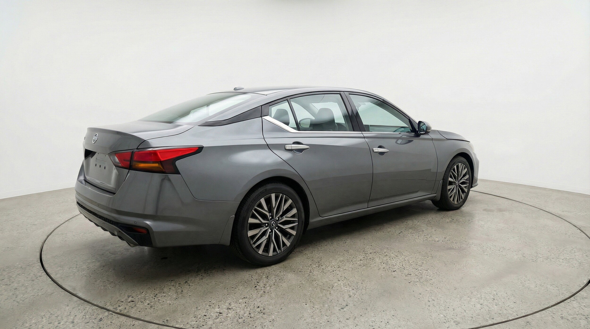 Thumbnail: 2025 Nissan Altima - 9