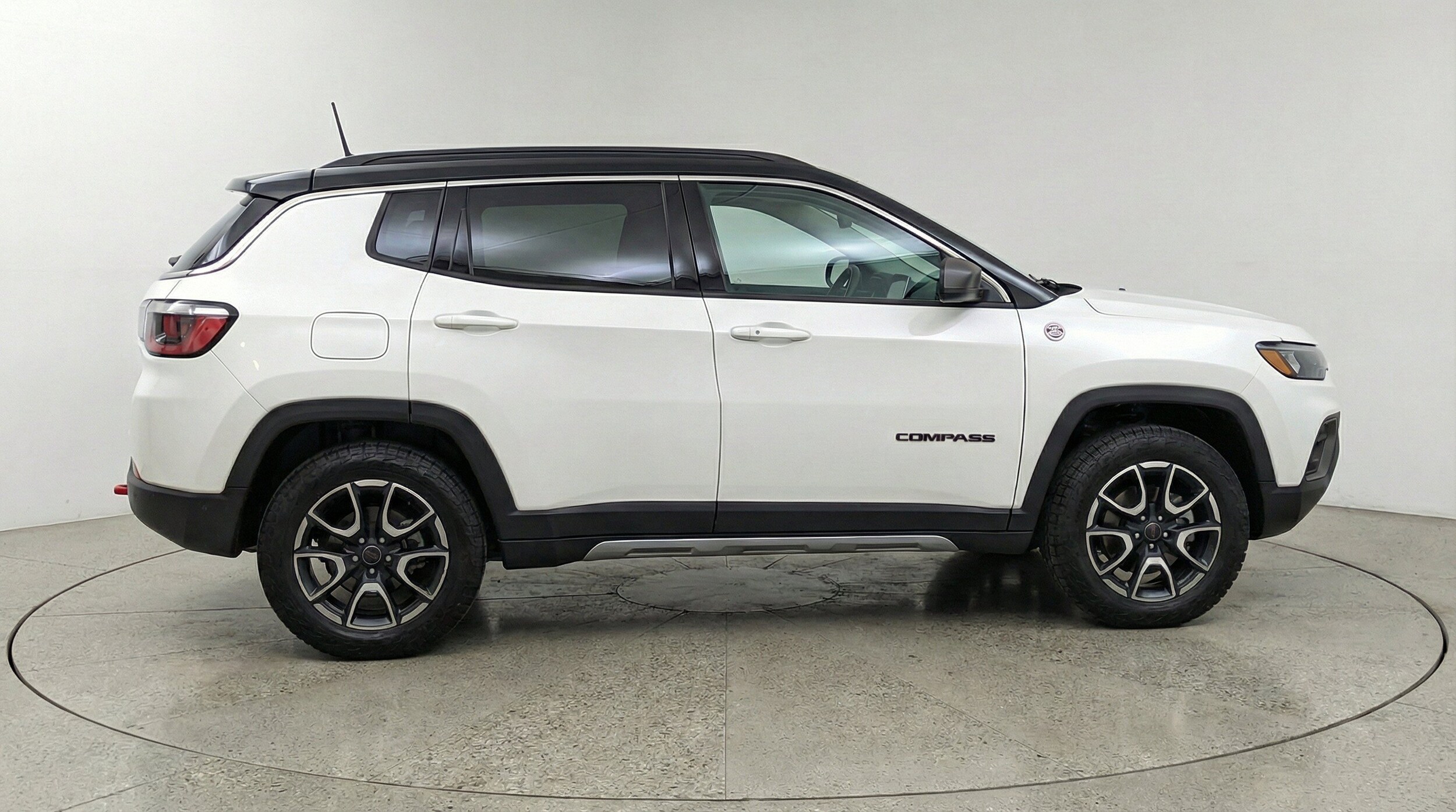 Thumbnail: 2025 Jeep Compass - 11