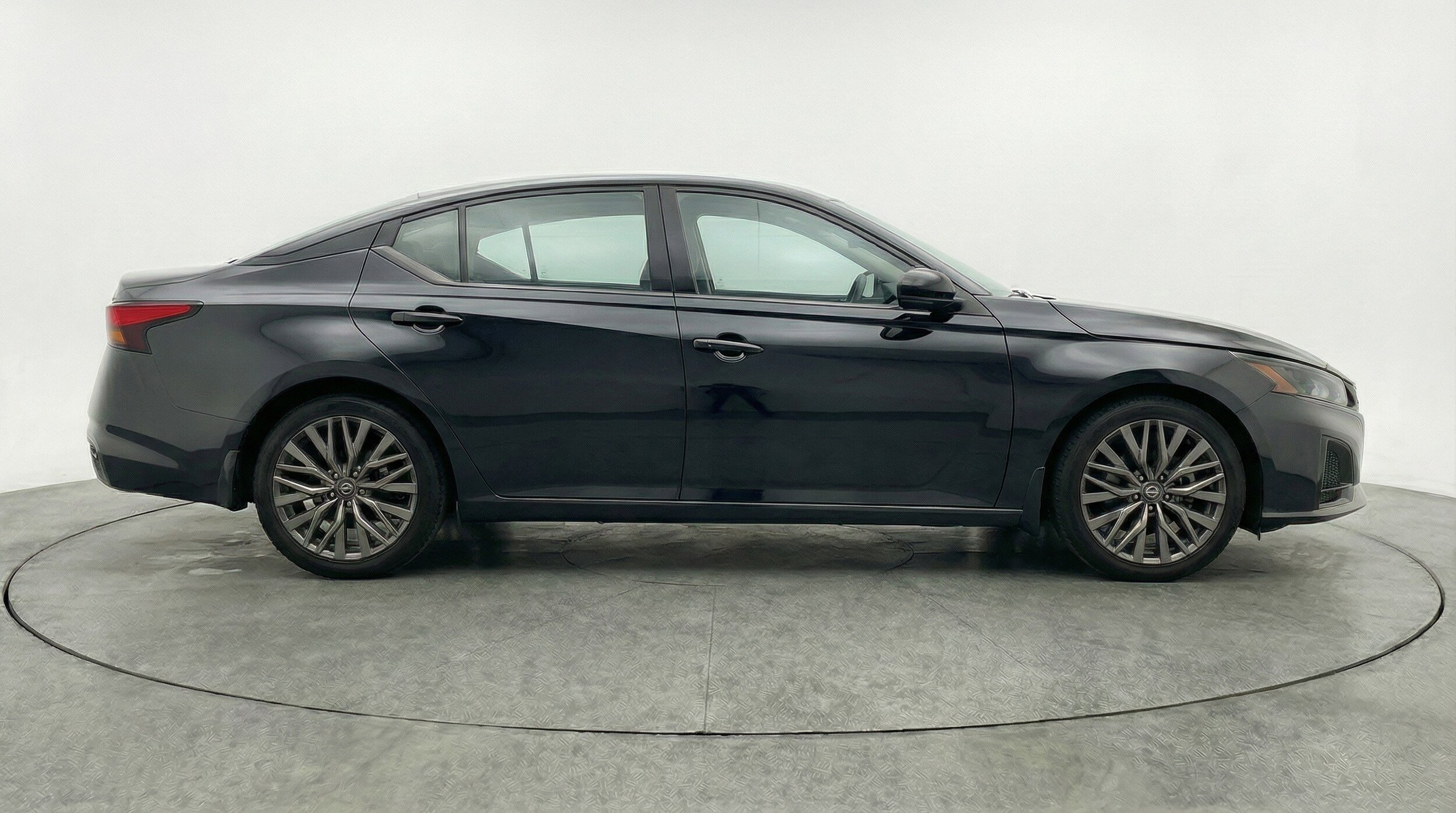 Thumbnail: 2025 Nissan Altima - 11