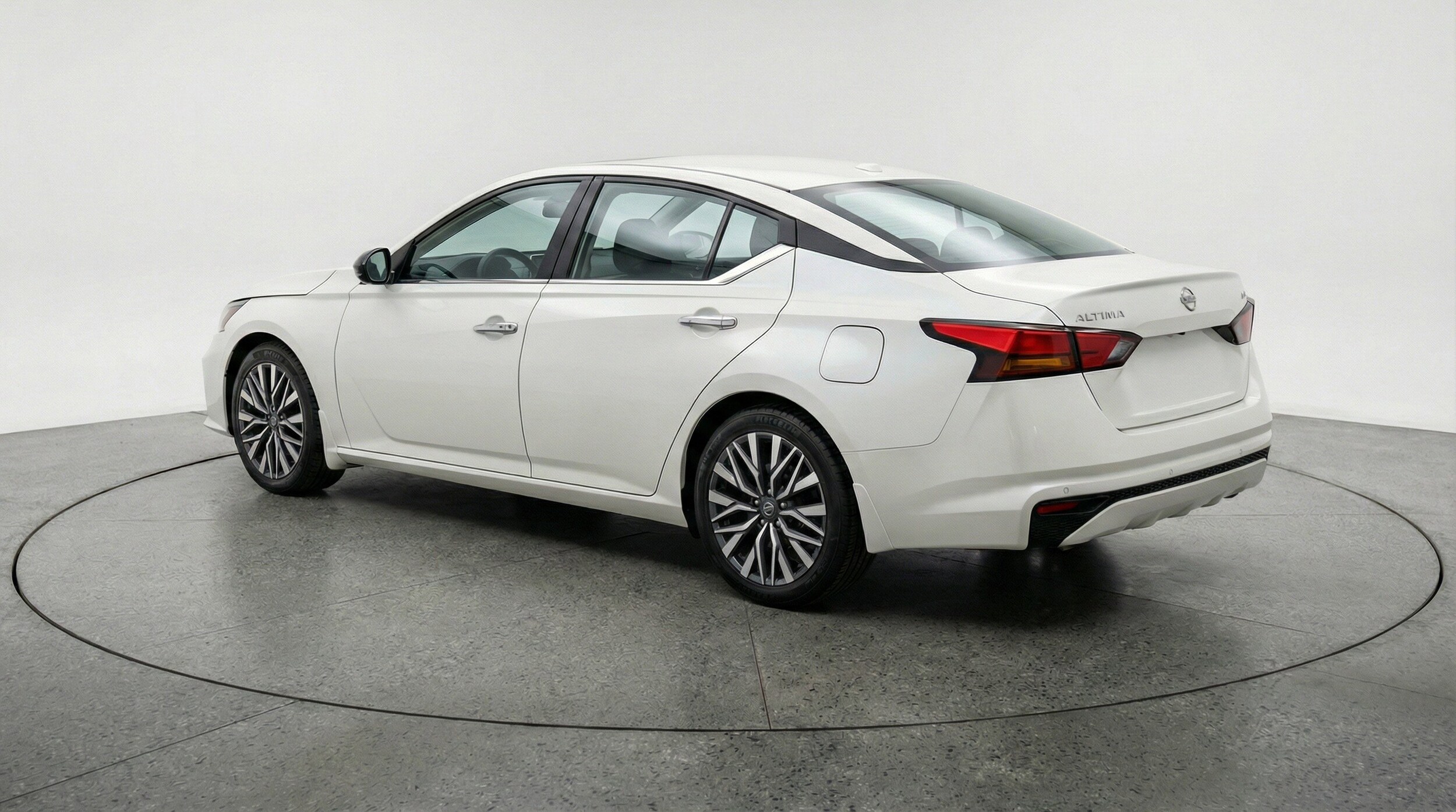 Thumbnail: 2025 Nissan Altima - 6