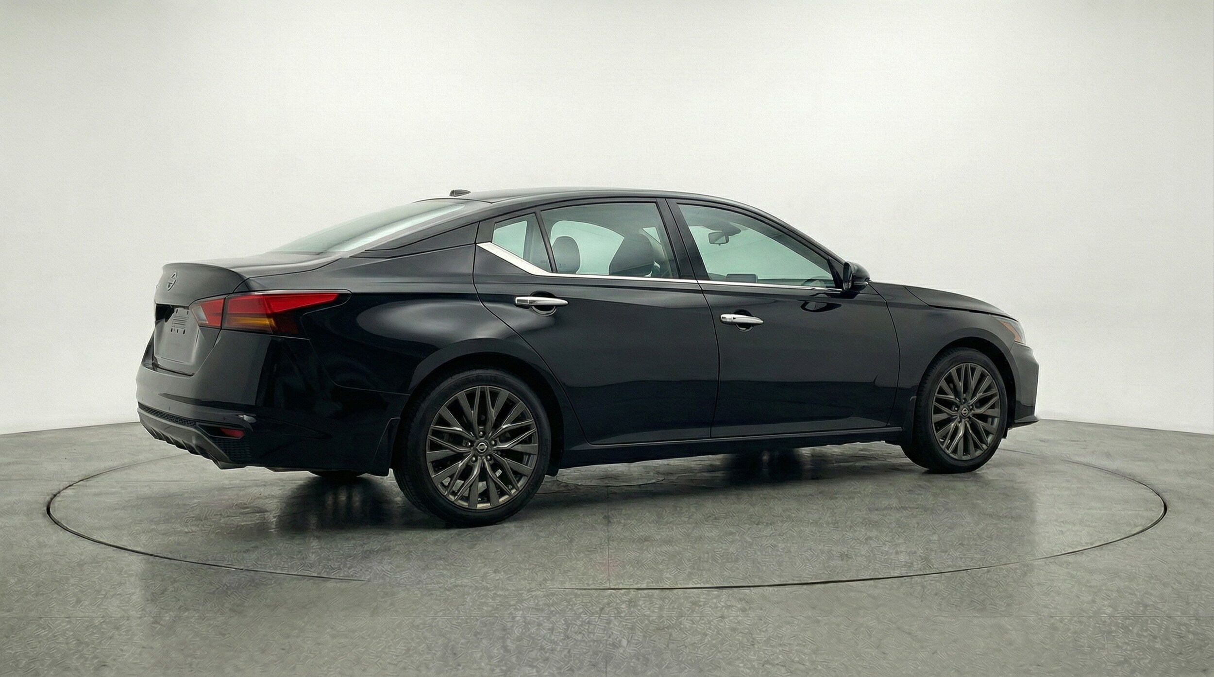 Thumbnail: 2025 Nissan Altima - 7