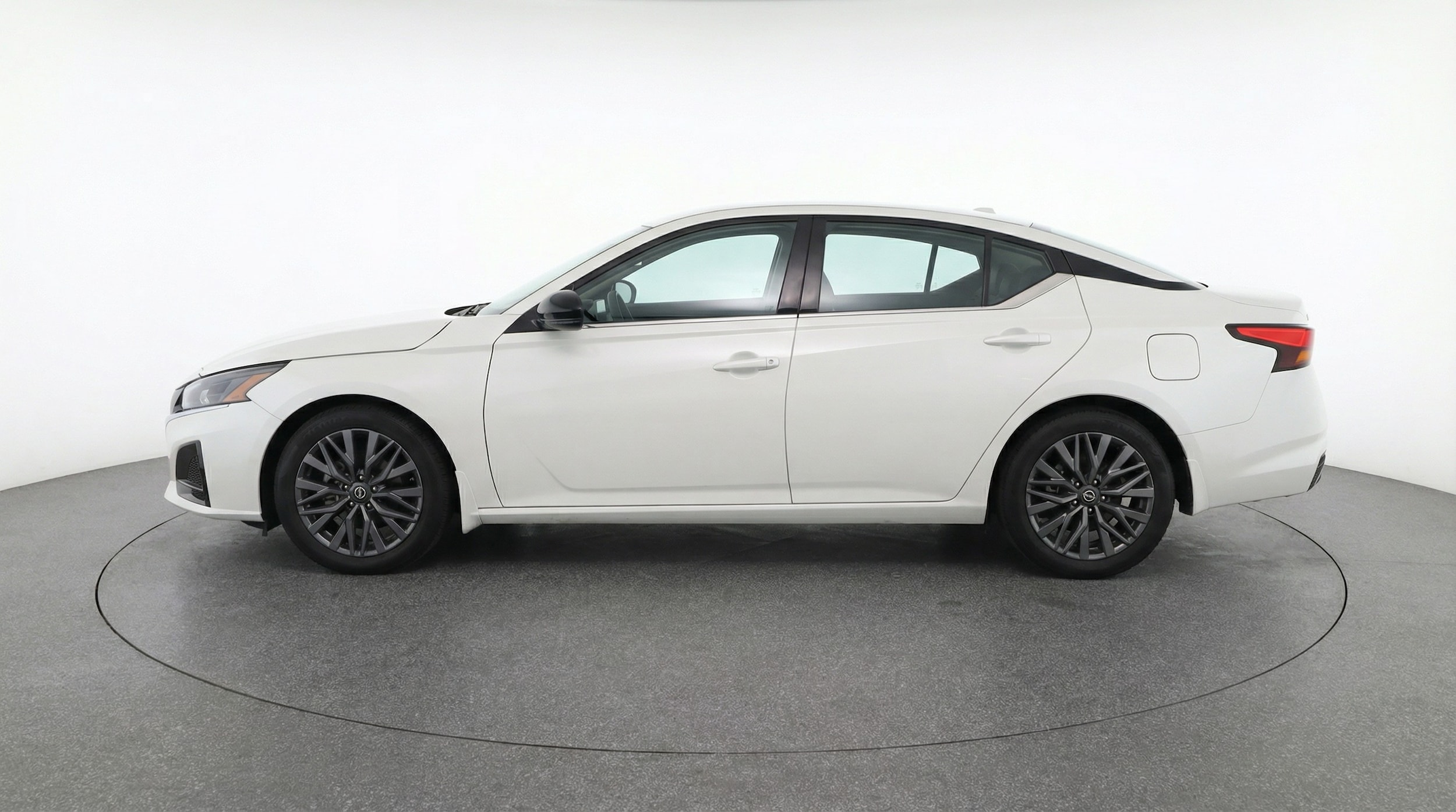 Thumbnail: 2025 Nissan Altima - 4