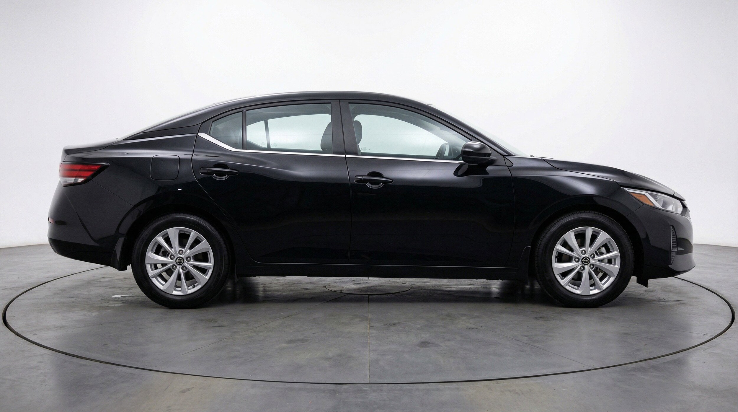 Thumbnail: 2025 Nissan Sentra - 11