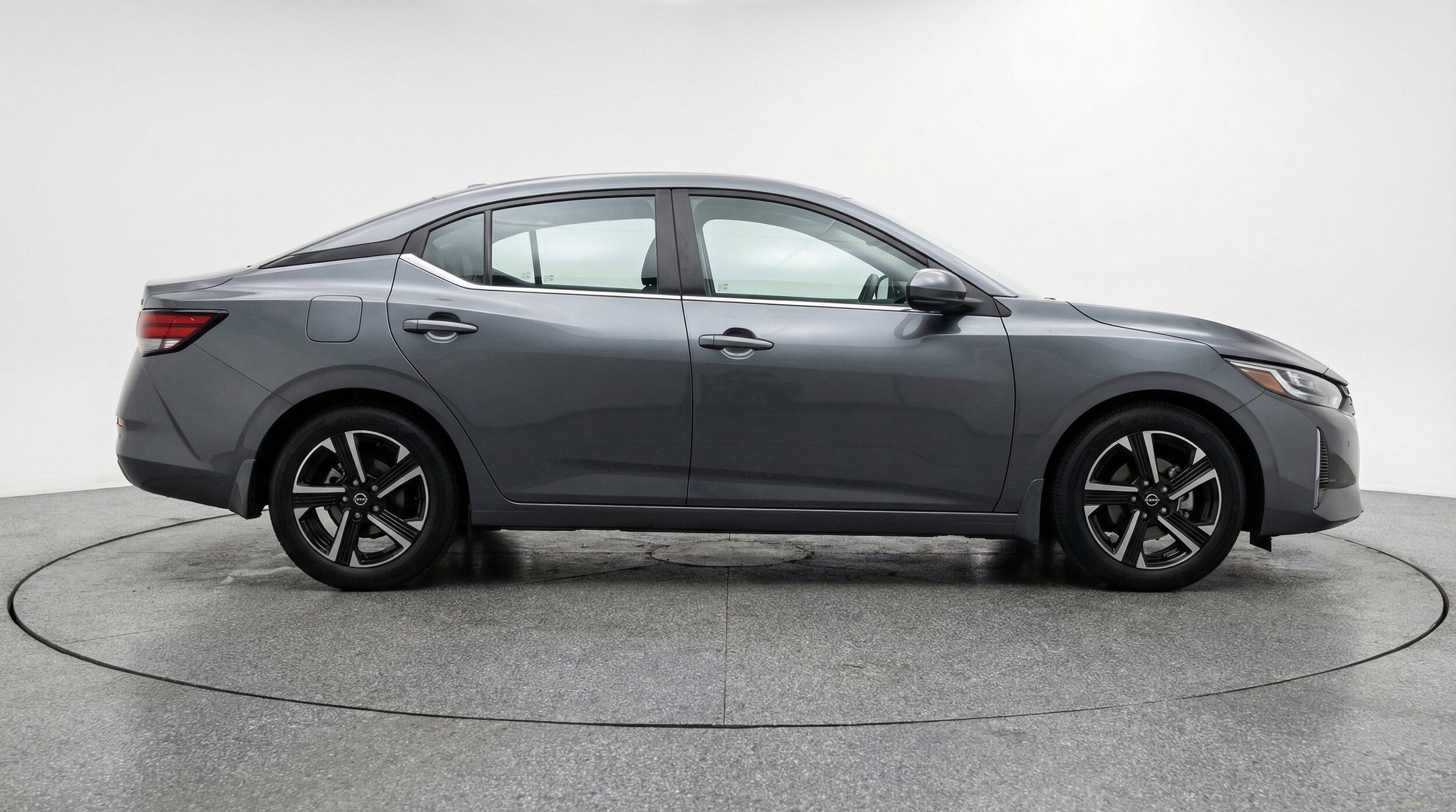 Thumbnail: 2025 Nissan Sentra - 11