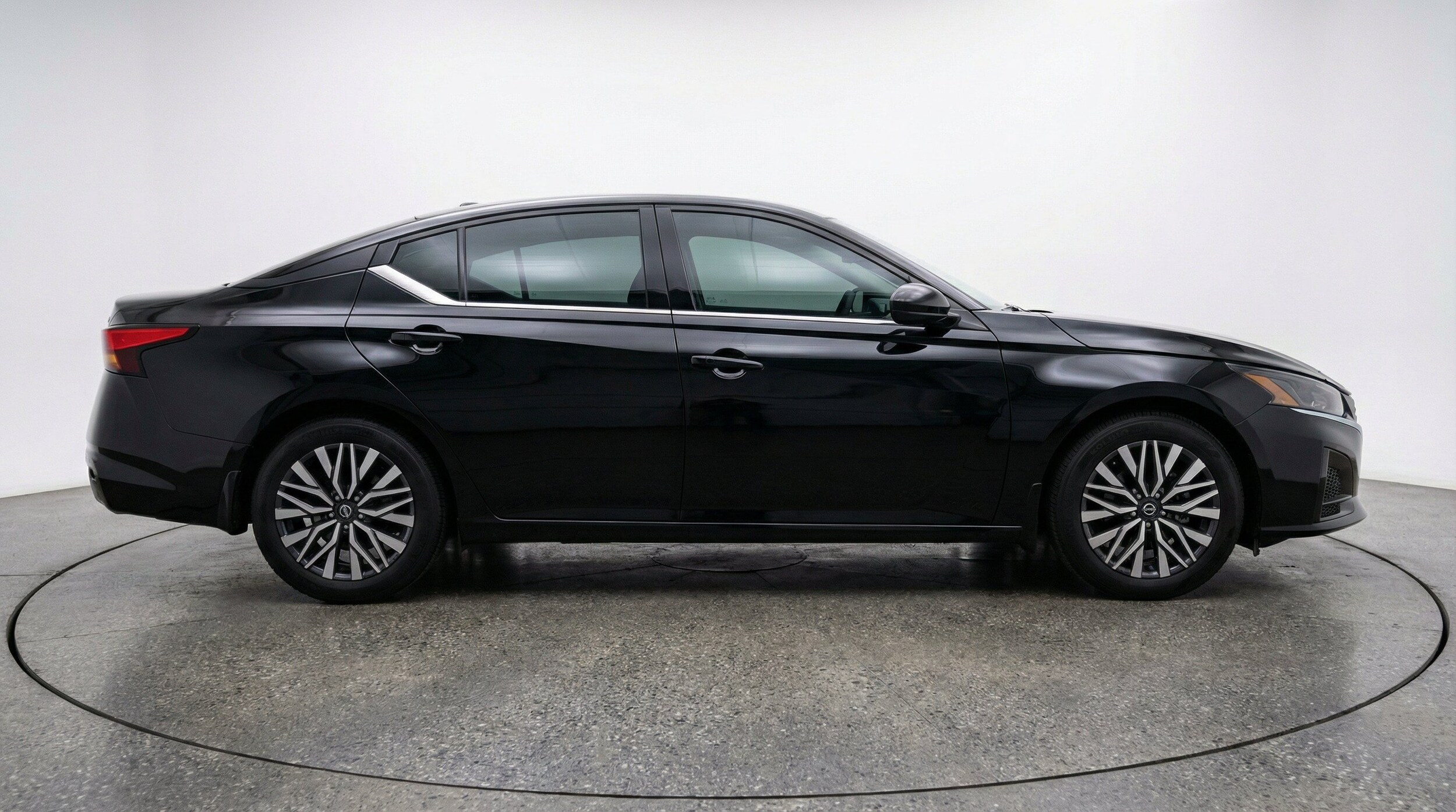 Thumbnail: 2025 Nissan Altima - 11