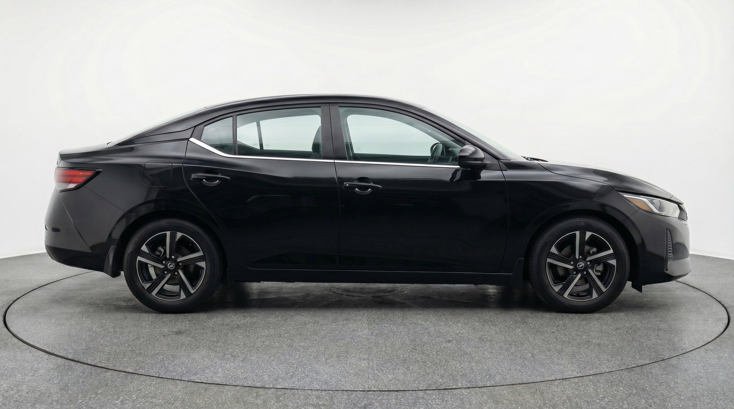 Thumbnail: 2025 Nissan Sentra - 11