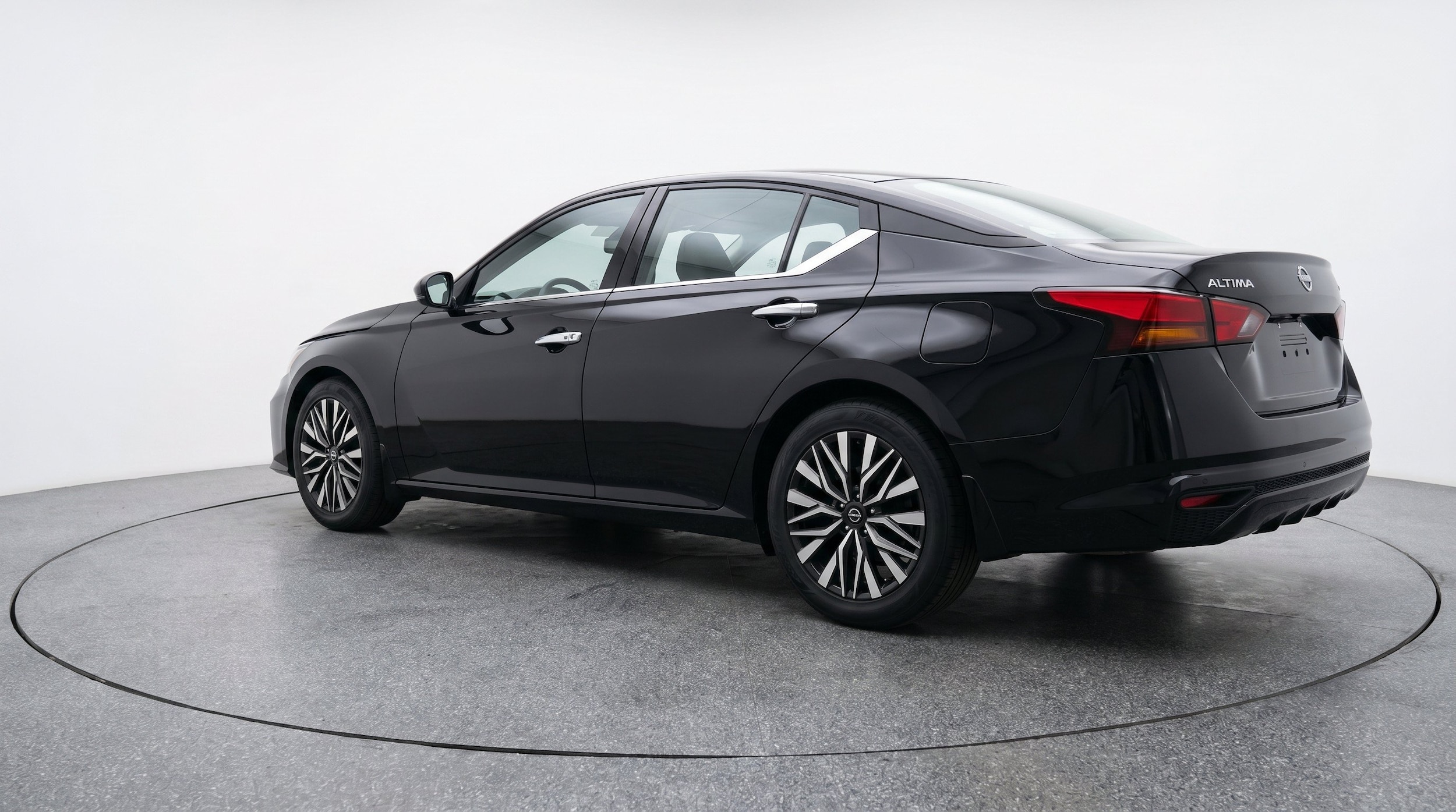 Thumbnail: 2025 Nissan Altima - 6