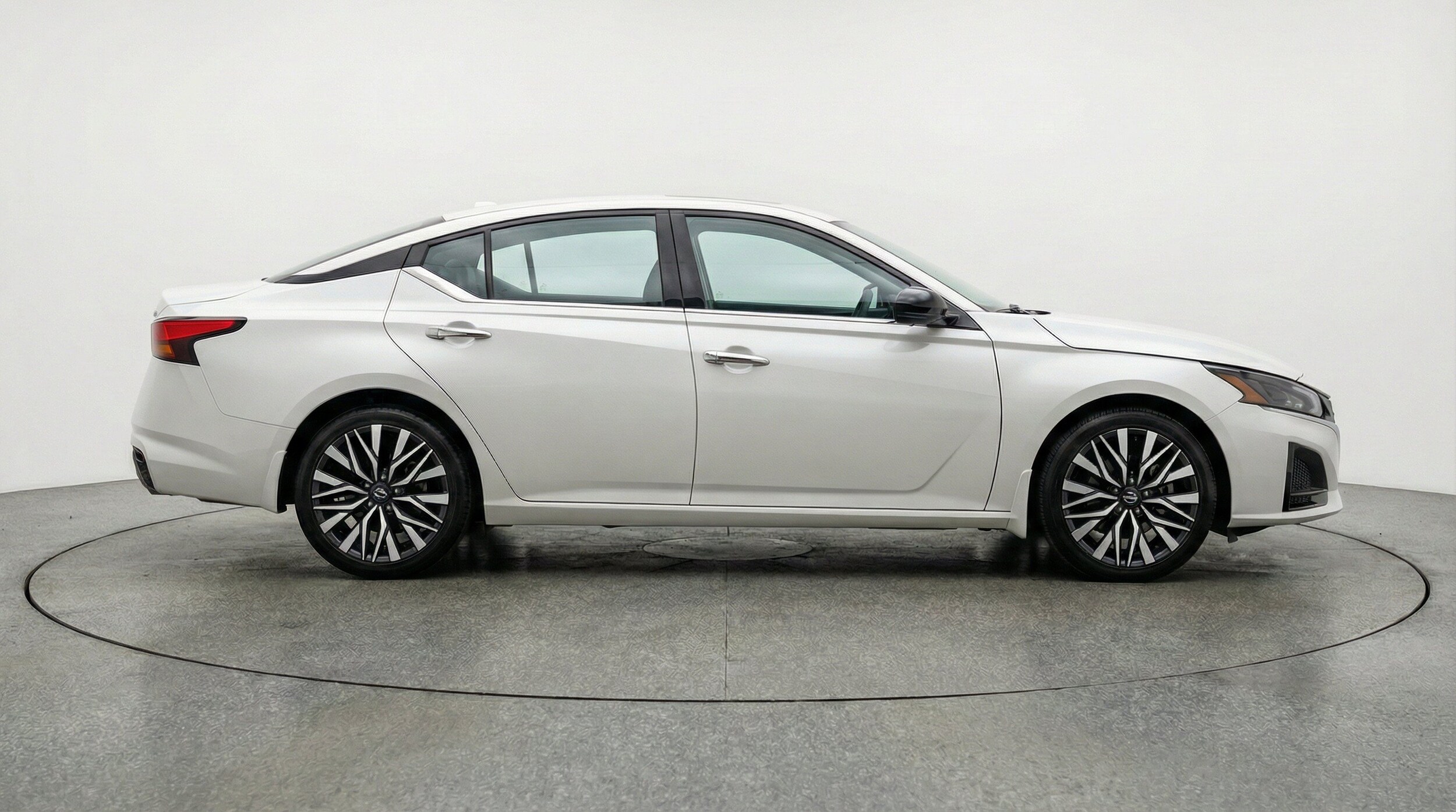 Thumbnail: 2025 Nissan Altima - 11