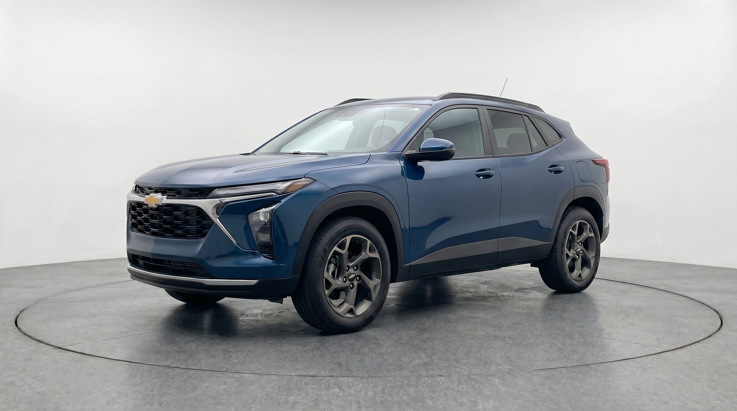 Thumbnail: 2025 Chevrolet Trax - 3