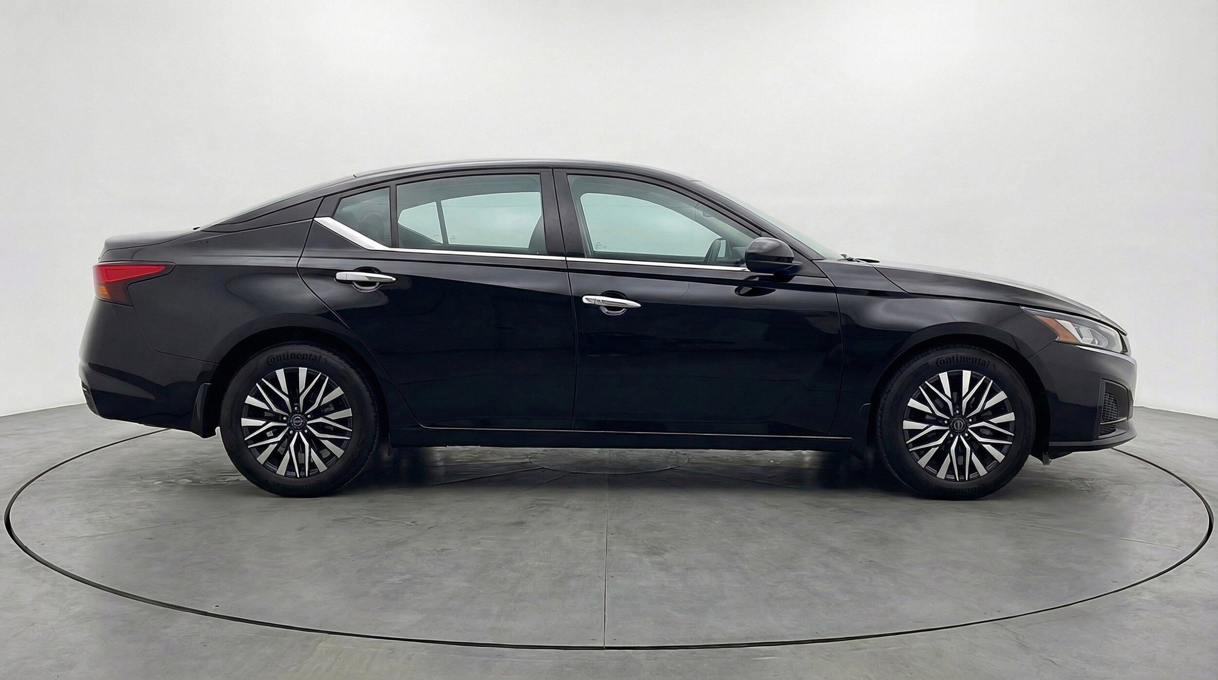 Thumbnail: 2025 Nissan Altima - 11