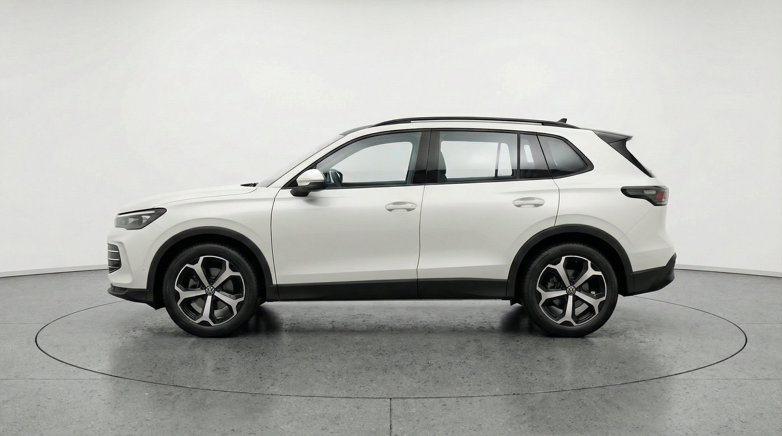 Thumbnail: 2026 Volkswagen Tiguan - 5