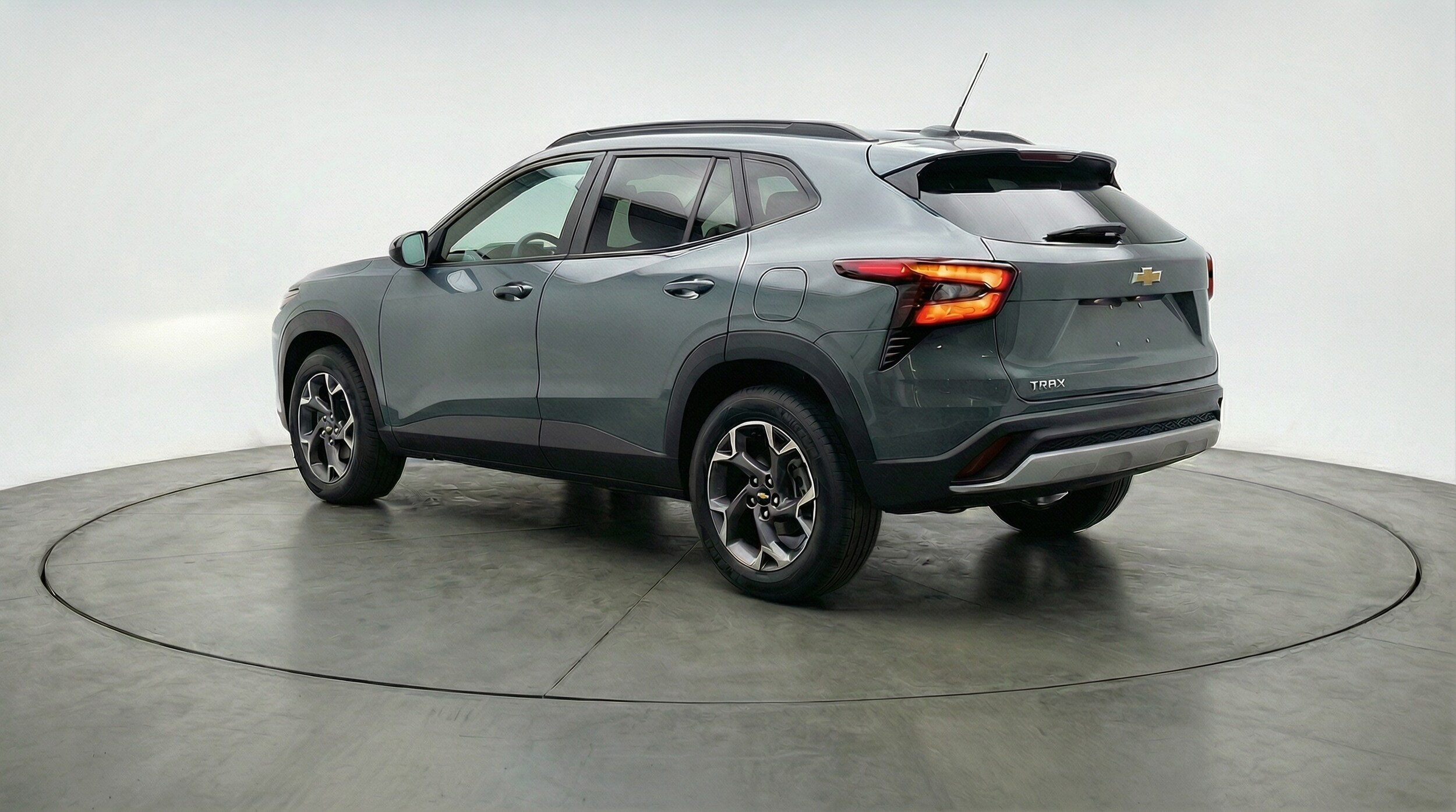 Thumbnail: 2025 Chevrolet Trax - 5