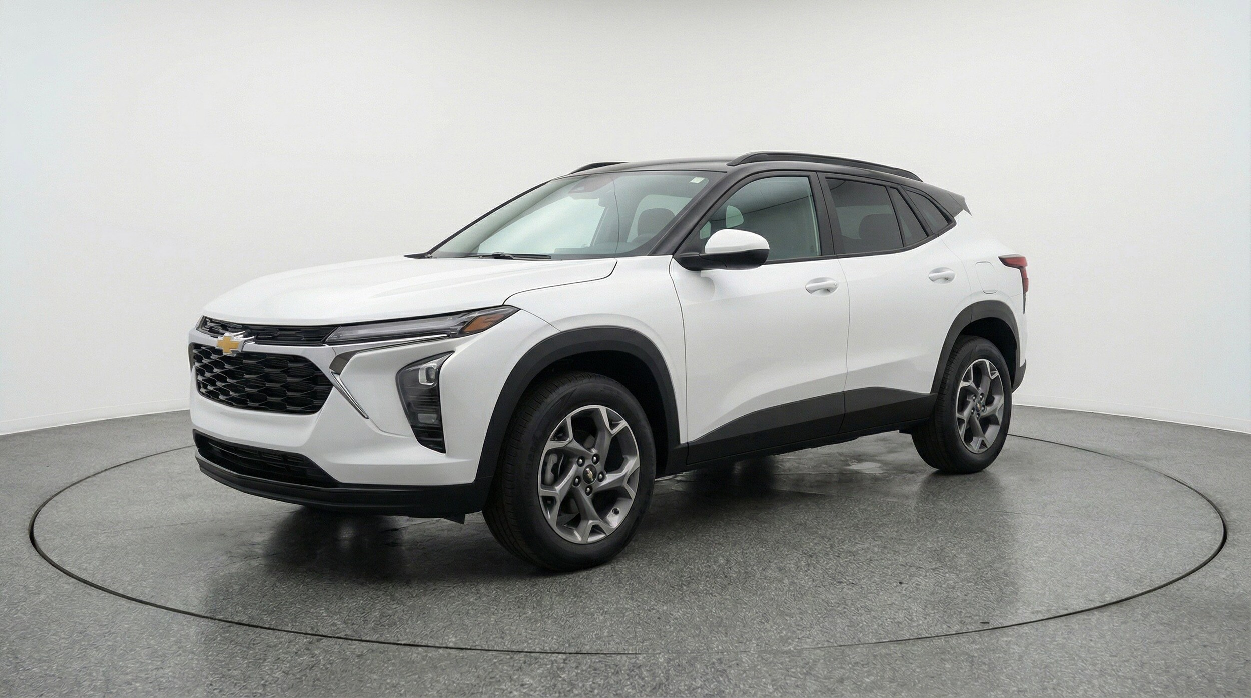 Thumbnail: 2025 Chevrolet Trax - 3