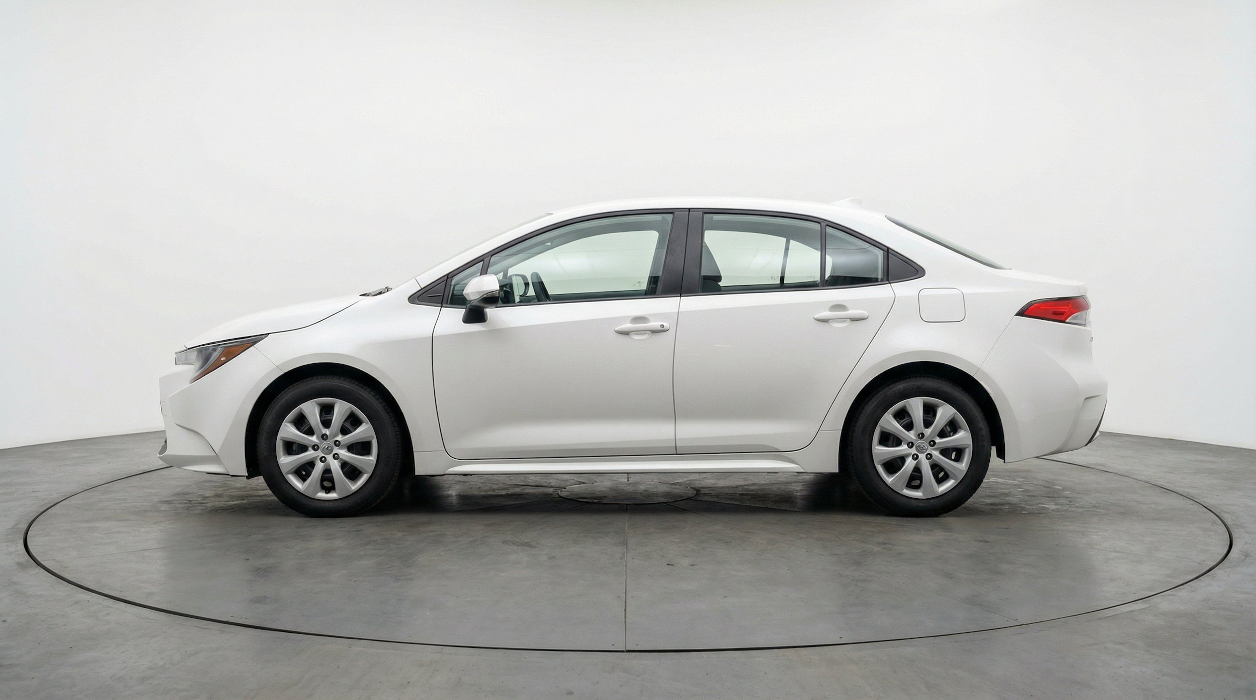 Thumbnail: 2025 Toyota Corolla - 5