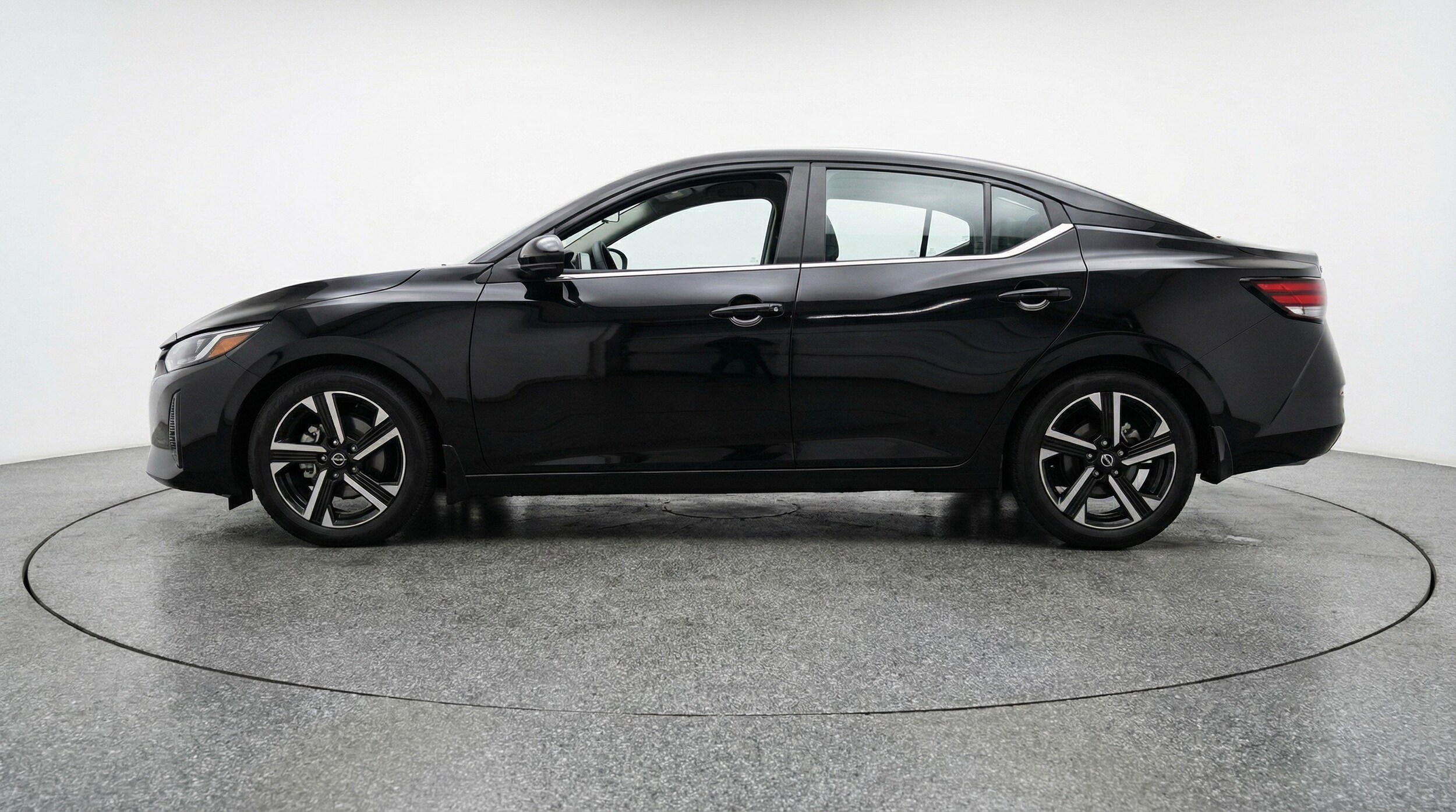 Thumbnail: 2025 Nissan Sentra - 5