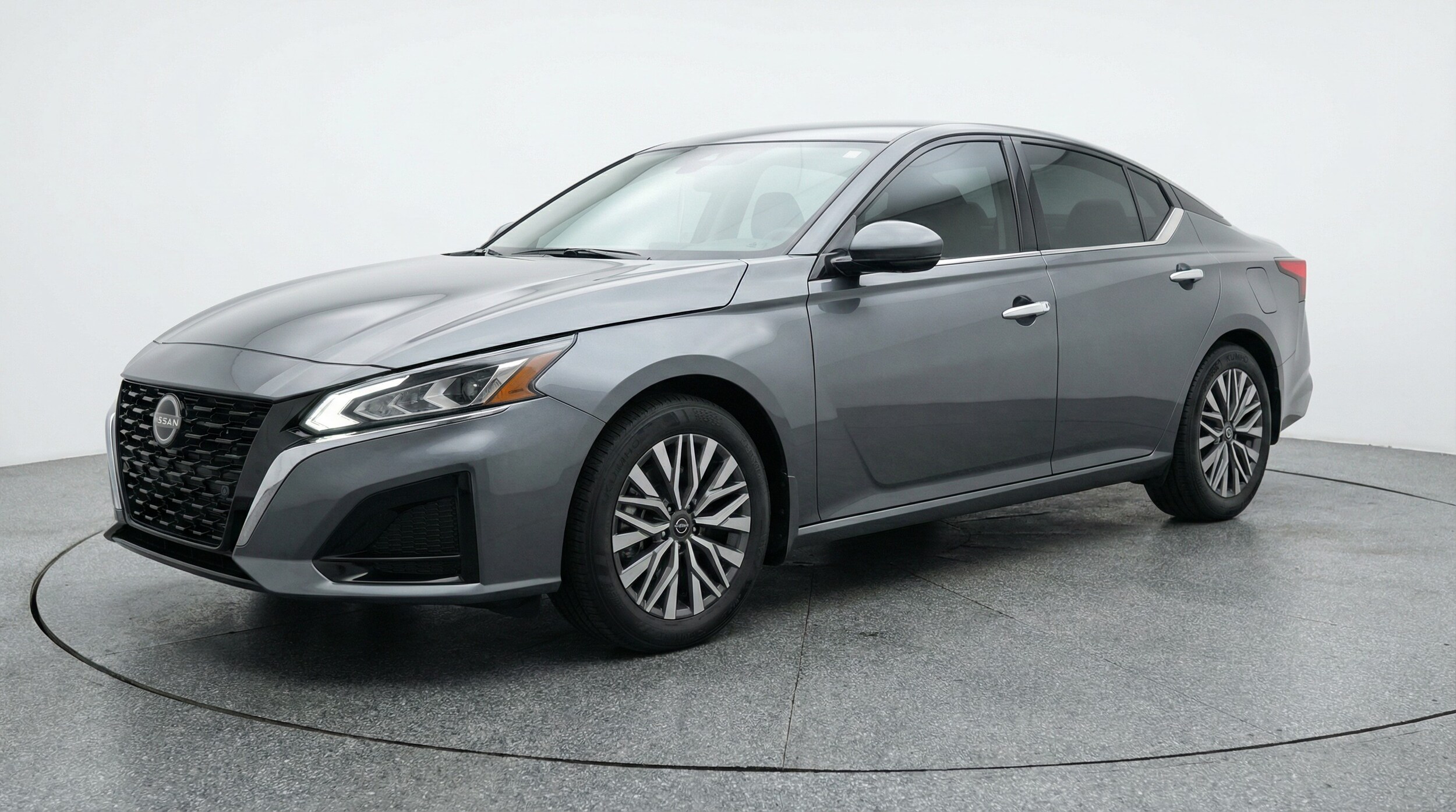 Thumbnail: 2025 Nissan Altima - 3