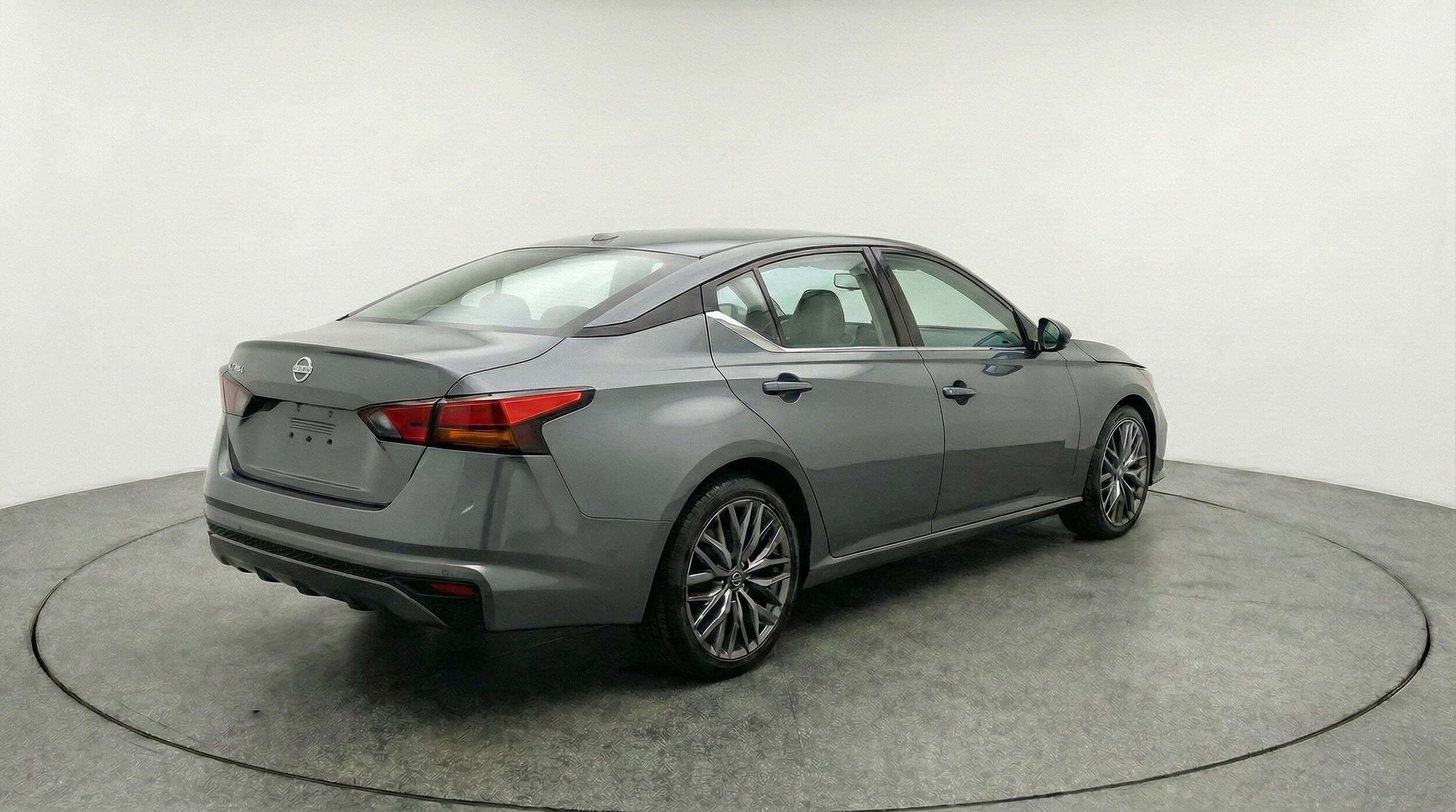 Thumbnail: 2025 Nissan Altima - 9