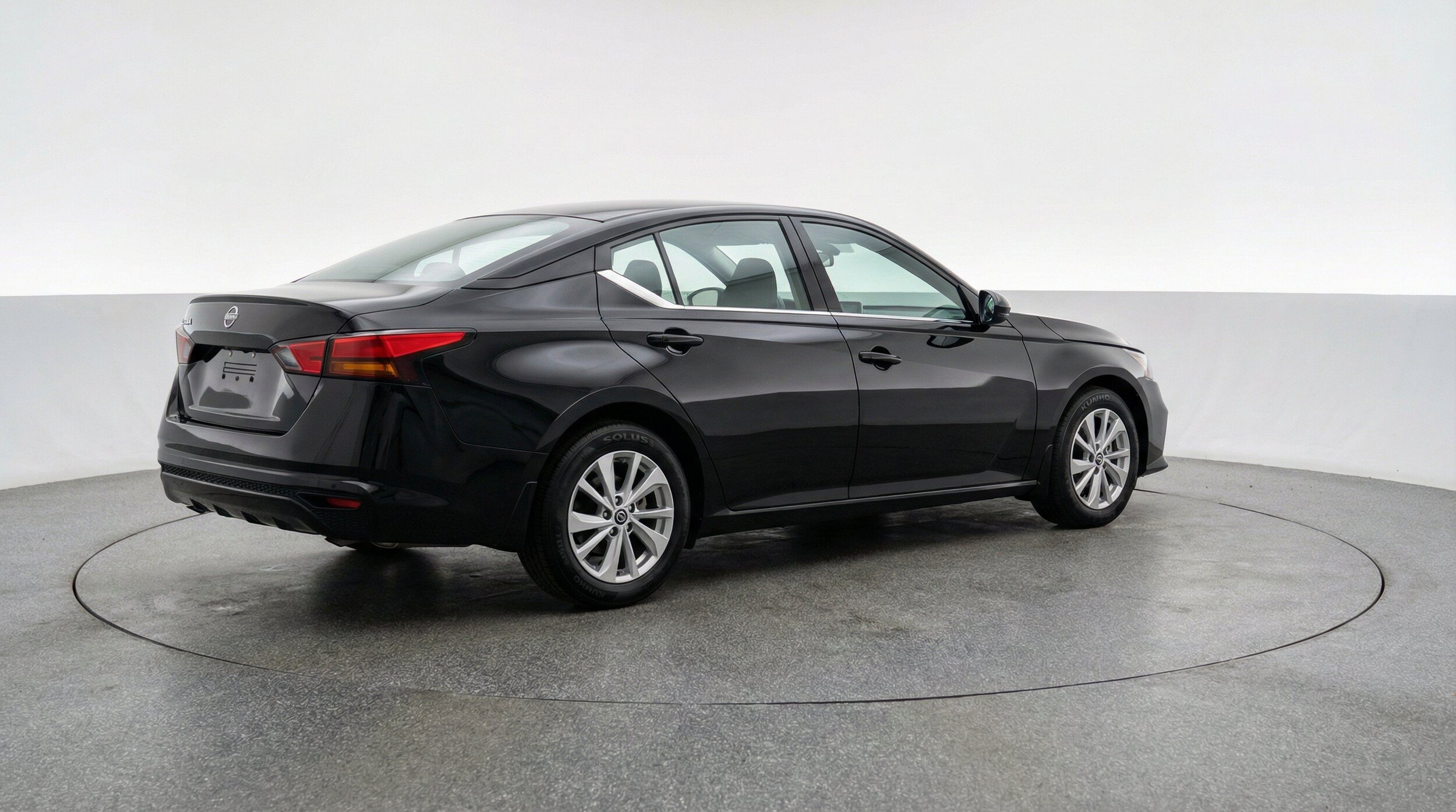 Thumbnail: 2025 Nissan Altima - 9