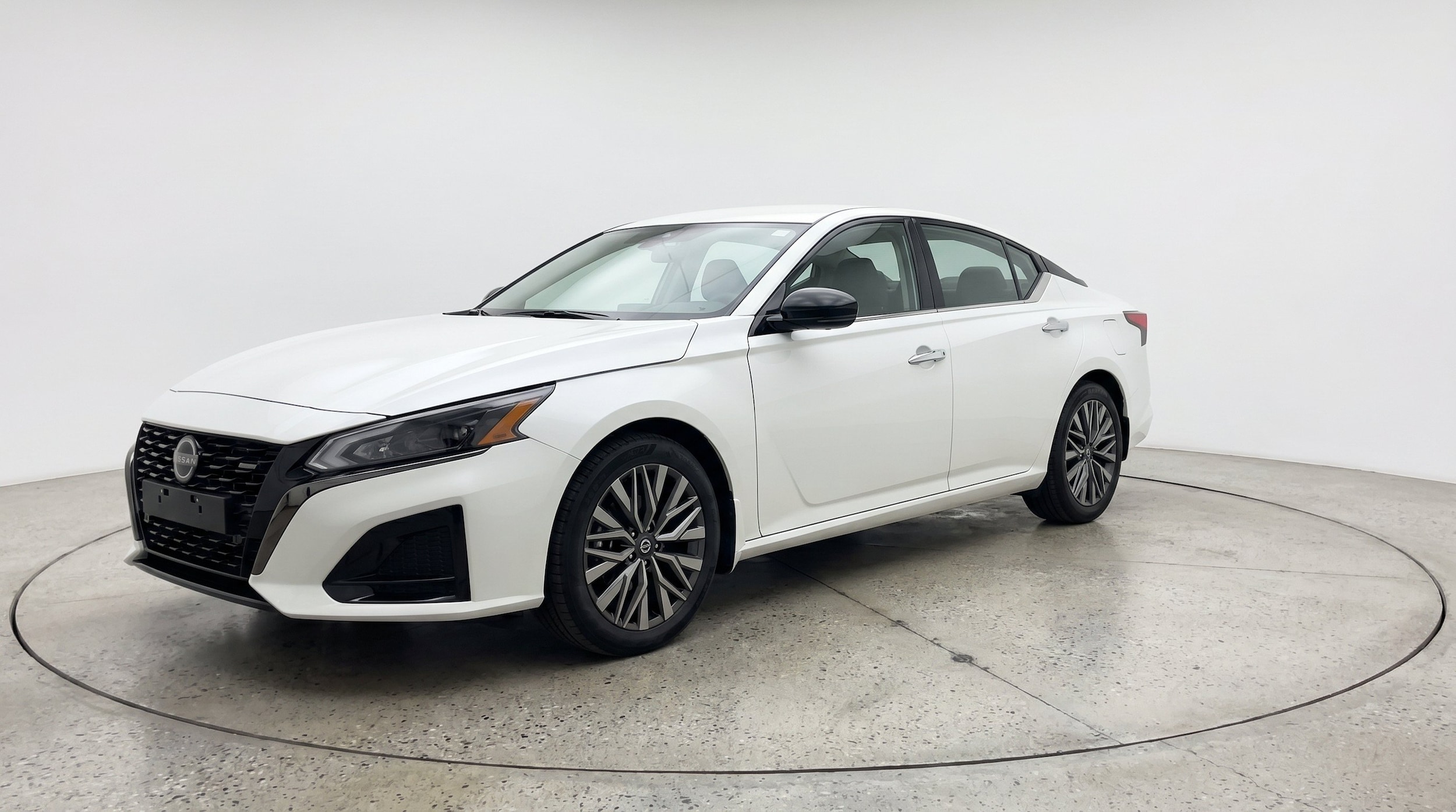 Thumbnail: 2025 Nissan Altima - 3