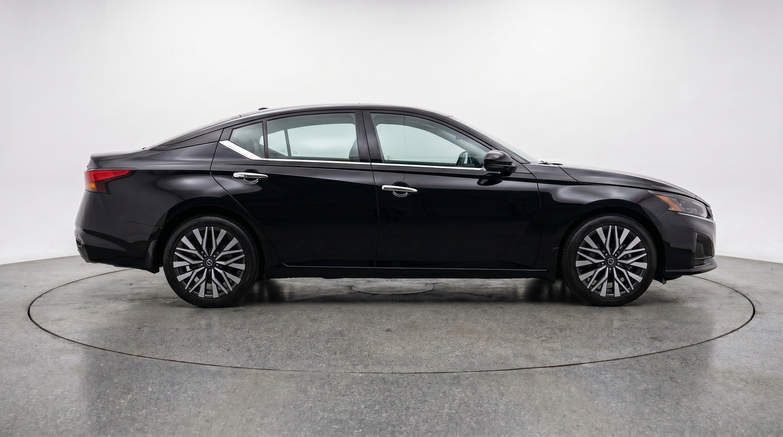 Thumbnail: 2025 Nissan Altima - 11