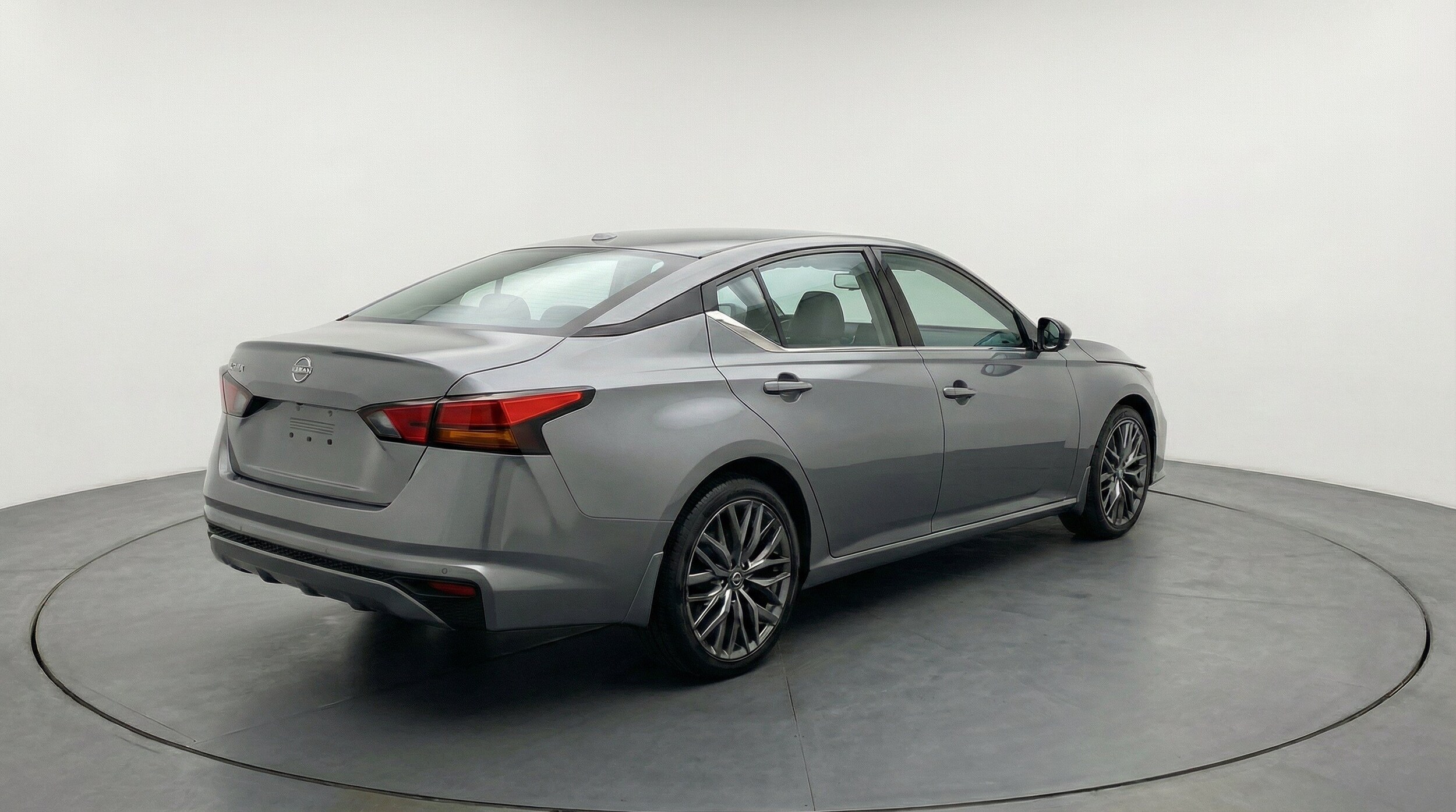Thumbnail: 2025 Nissan Altima - 9