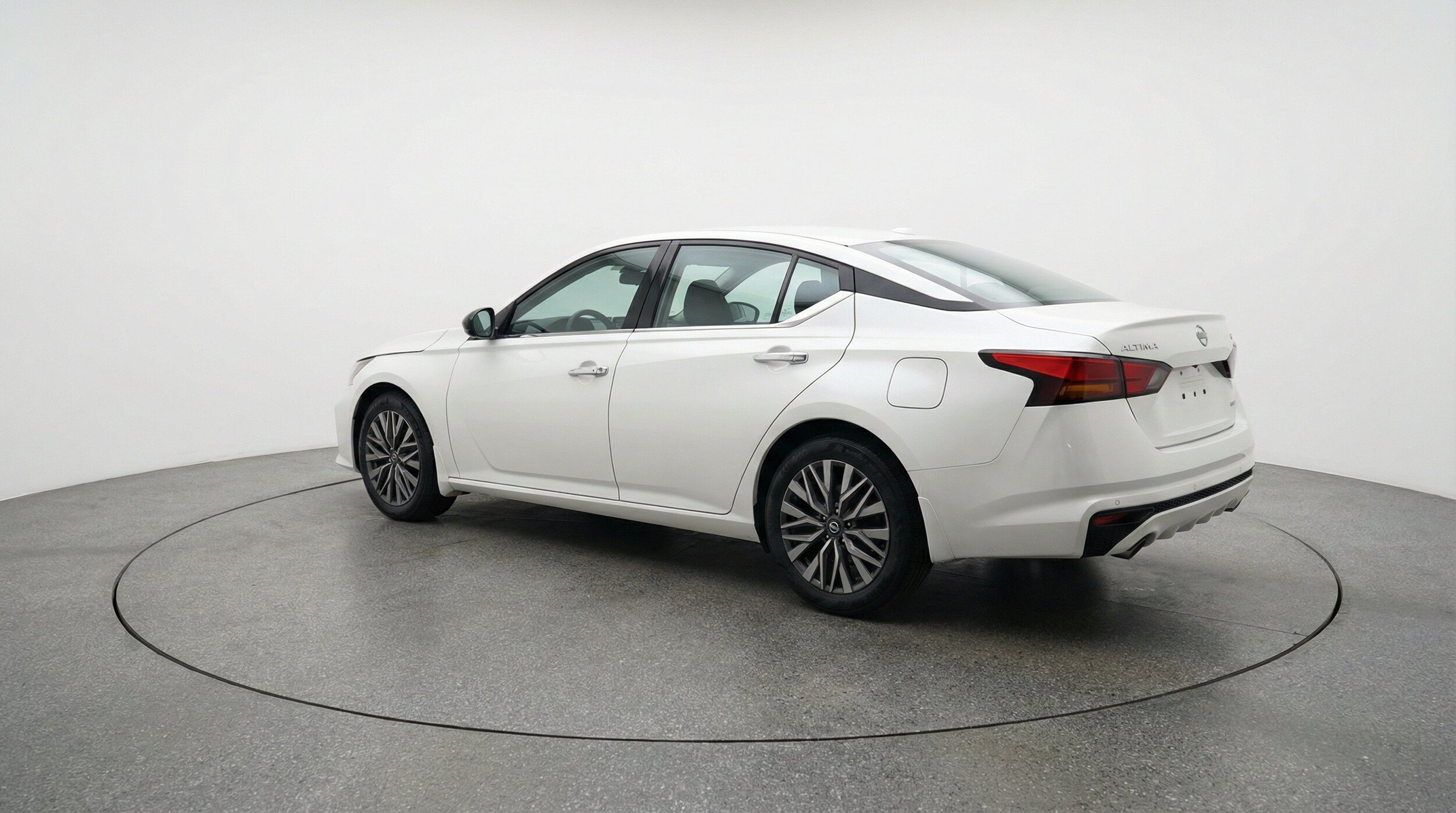 Thumbnail: 2025 Nissan Altima - 6