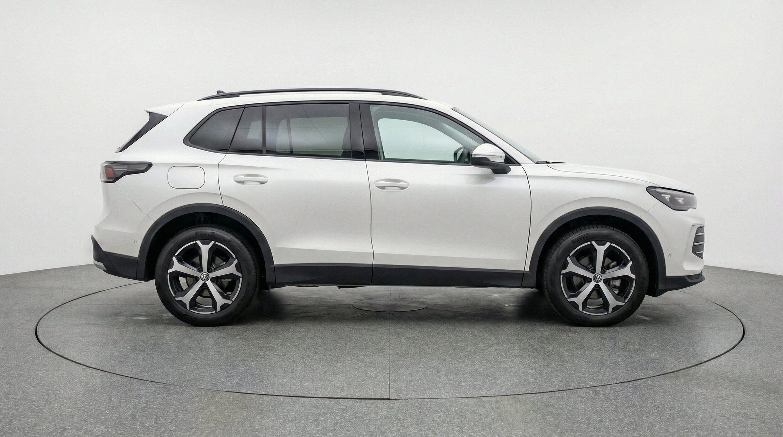 Thumbnail: 2026 Volkswagen Tiguan - 10