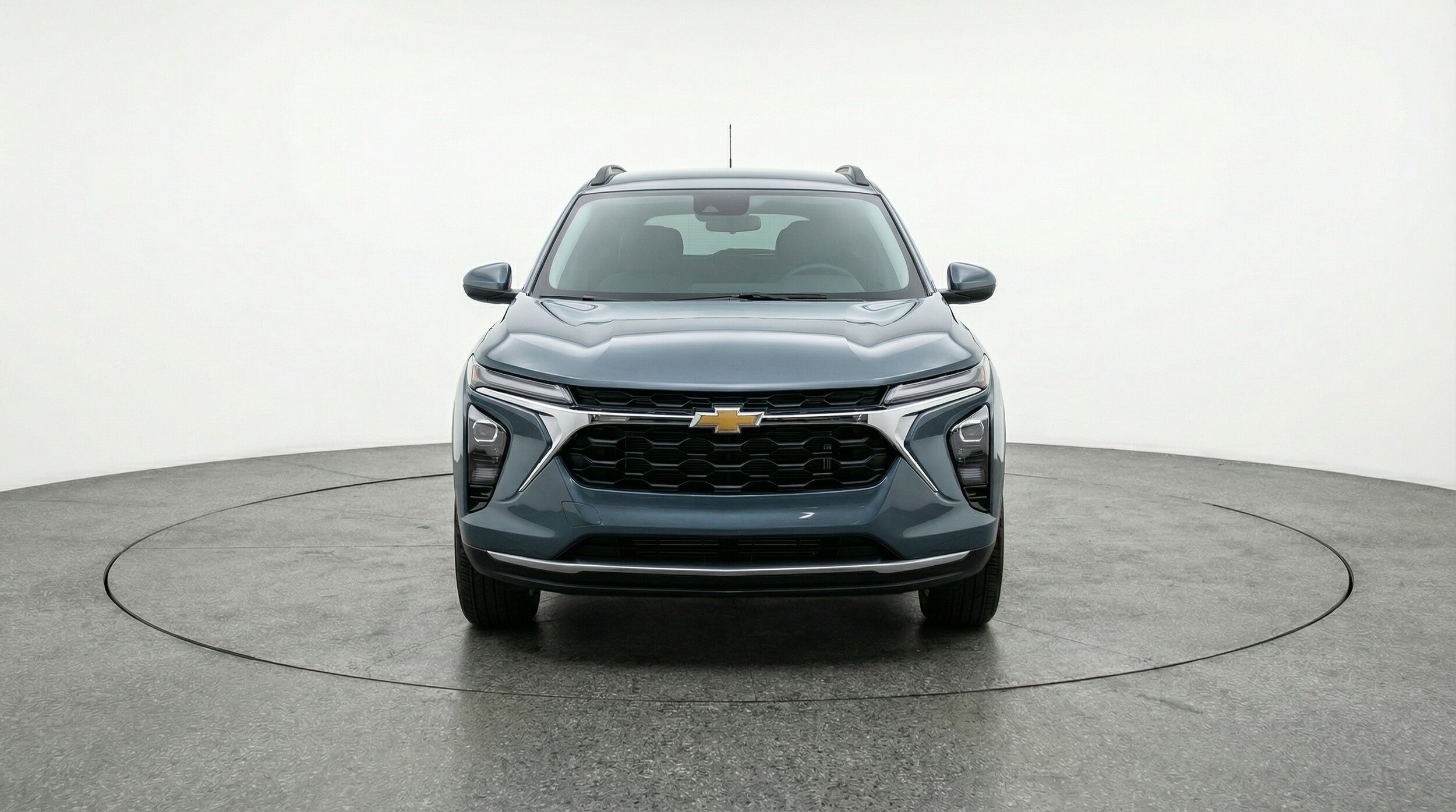 Thumbnail: 2025 Chevrolet Trax - 2