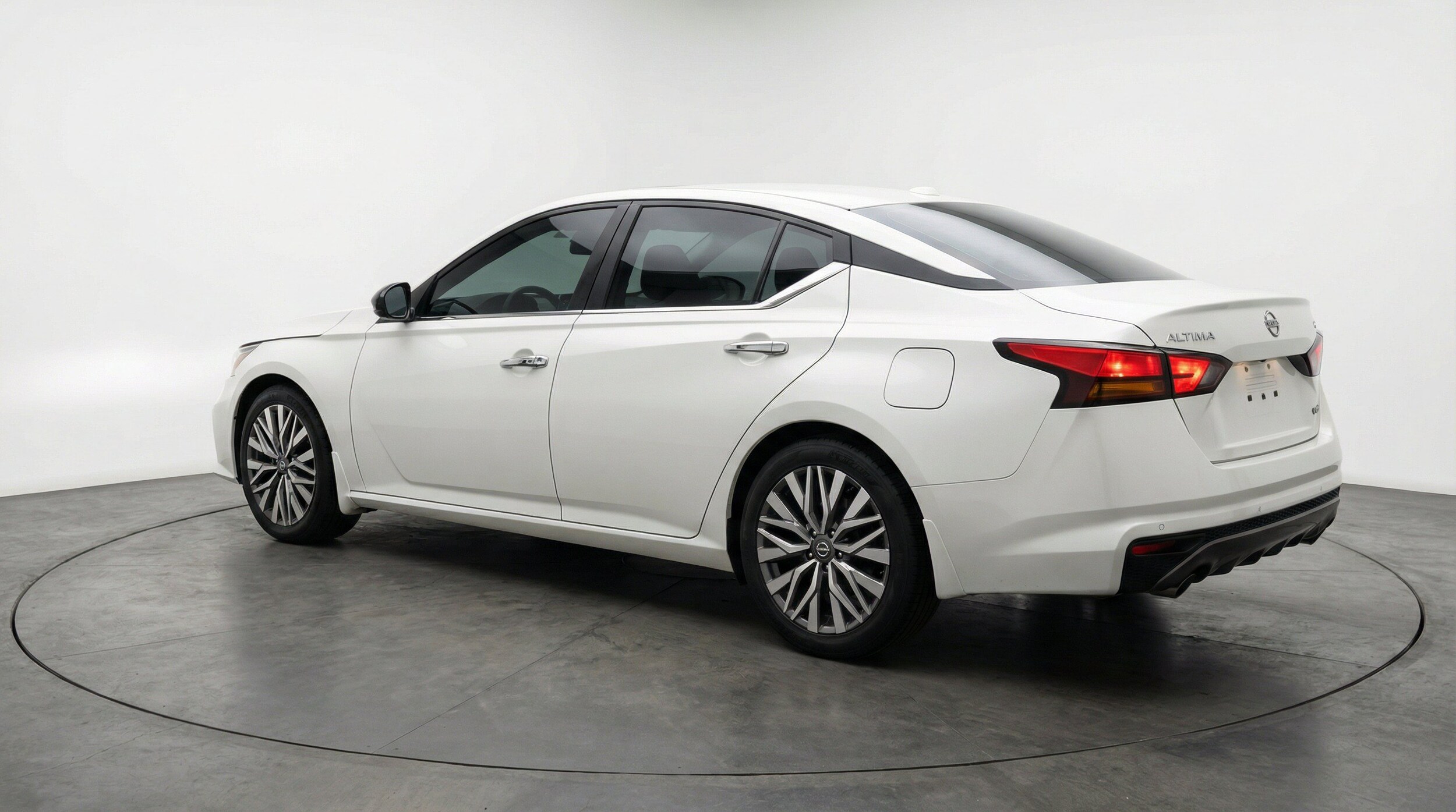 Thumbnail: 2025 Nissan Altima - 6