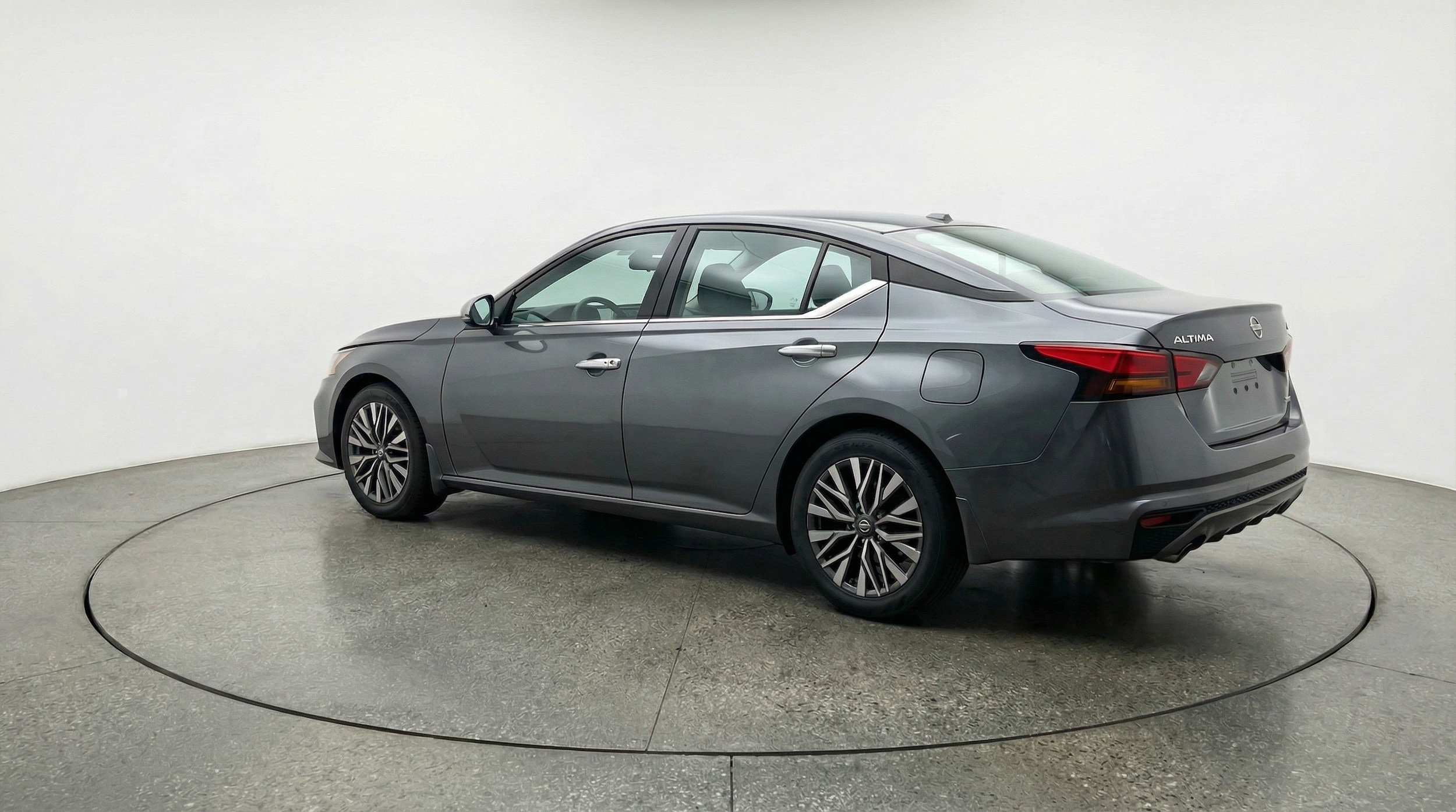 Thumbnail: 2025 Nissan Altima - 5