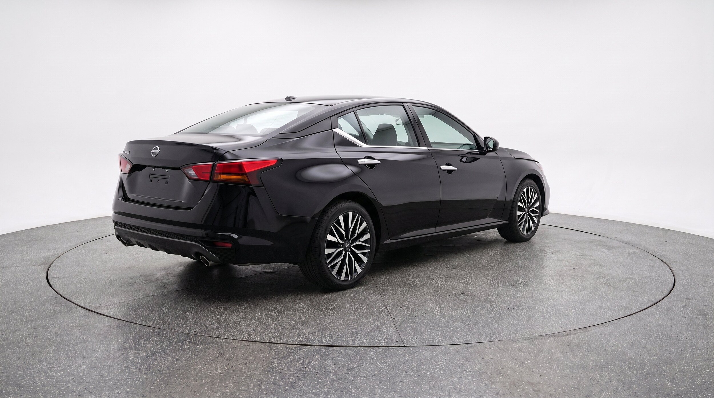 Thumbnail: 2025 Nissan Altima - 9