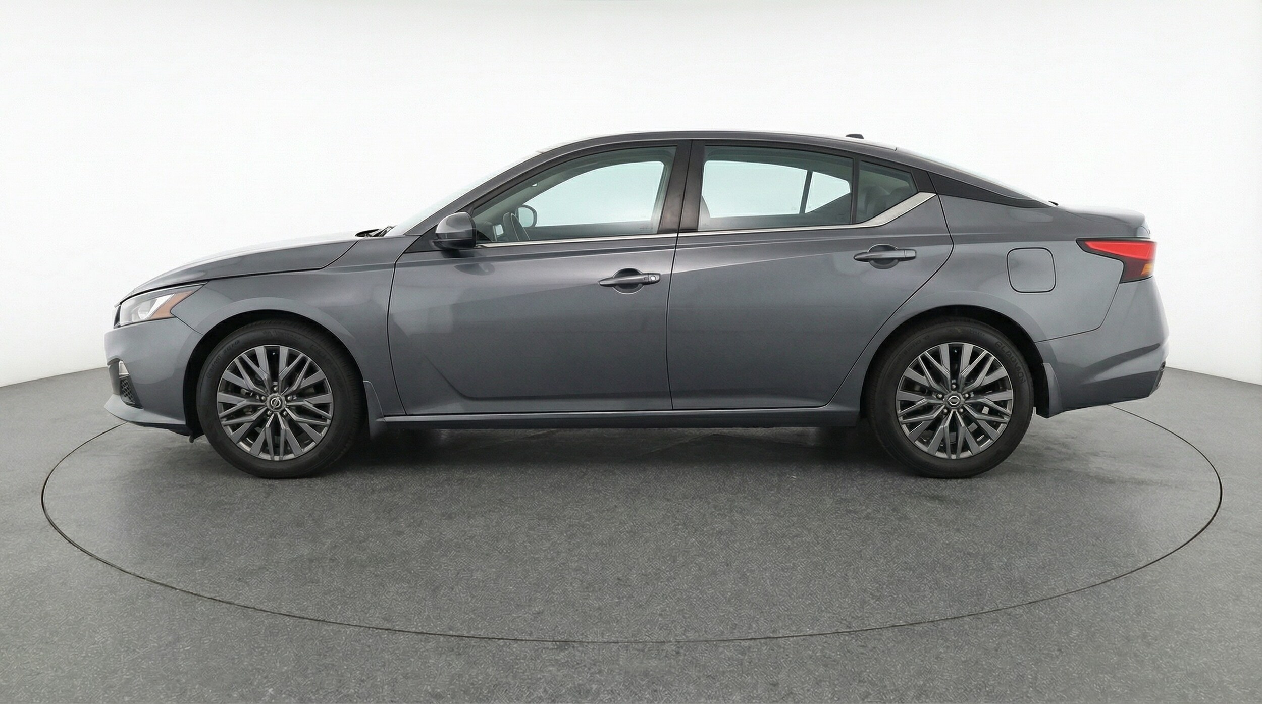 Thumbnail: 2025 Nissan Altima - 4