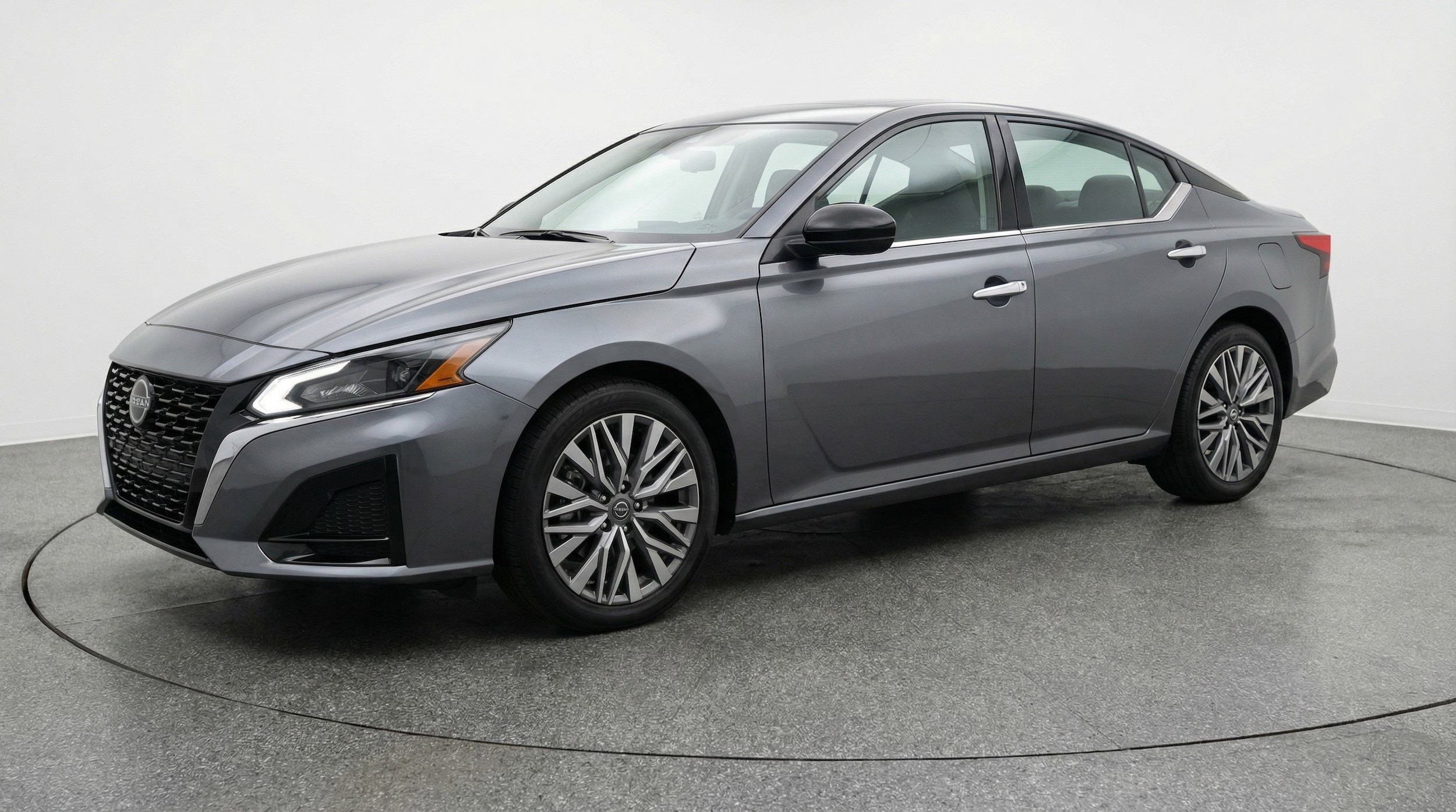 Thumbnail: 2025 Nissan Altima - 3