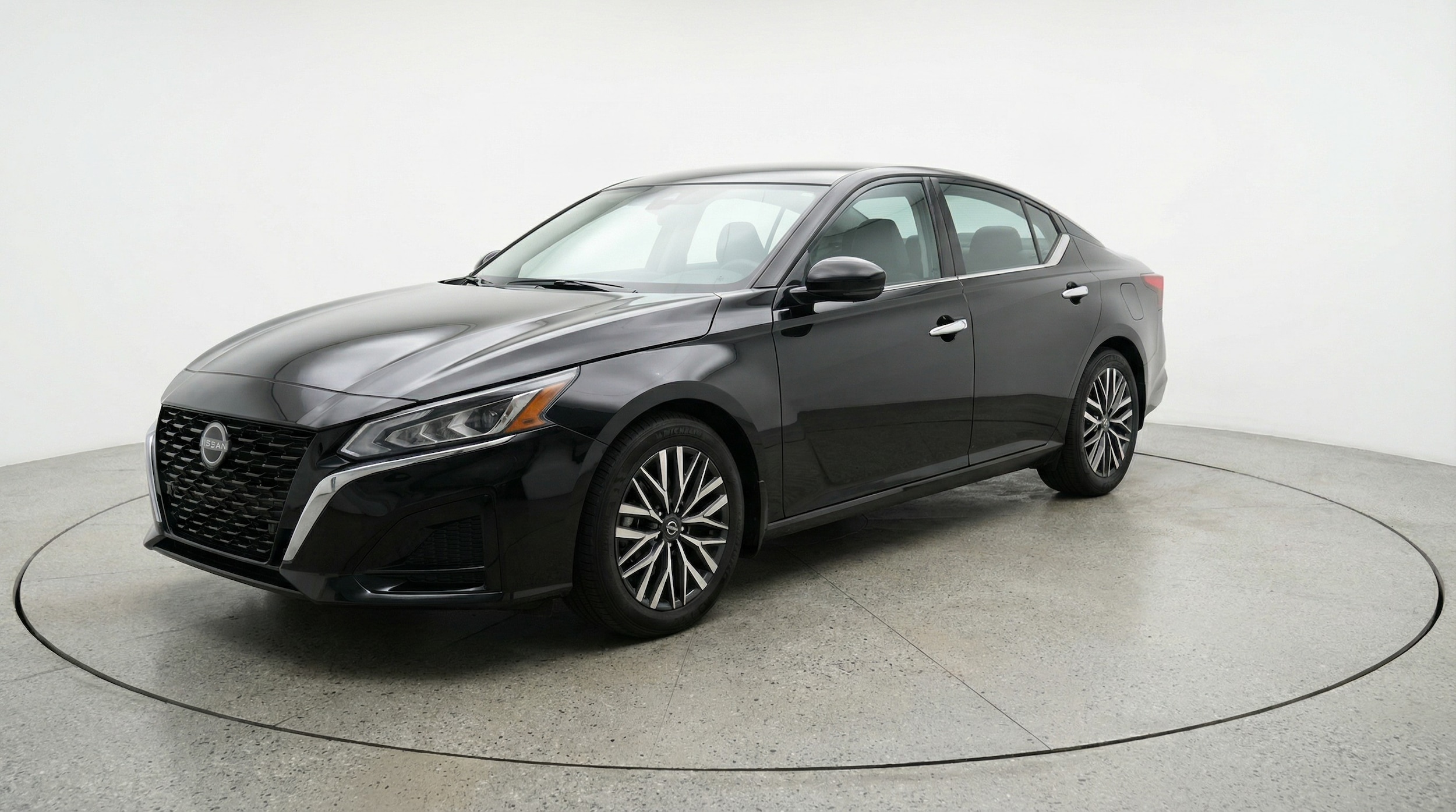 Thumbnail: 2025 Nissan Altima - 3