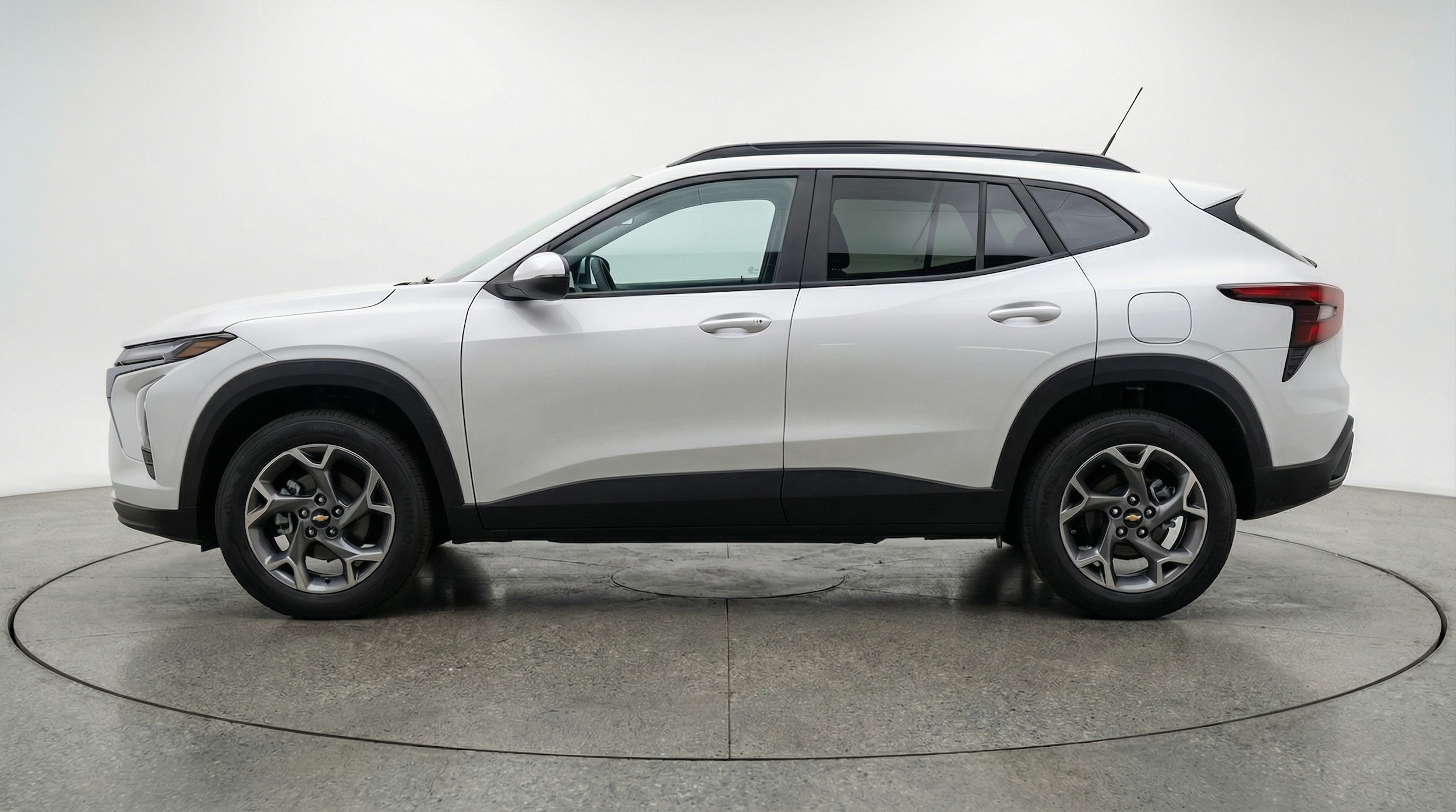 Thumbnail: 2025 Chevrolet Trax - 4